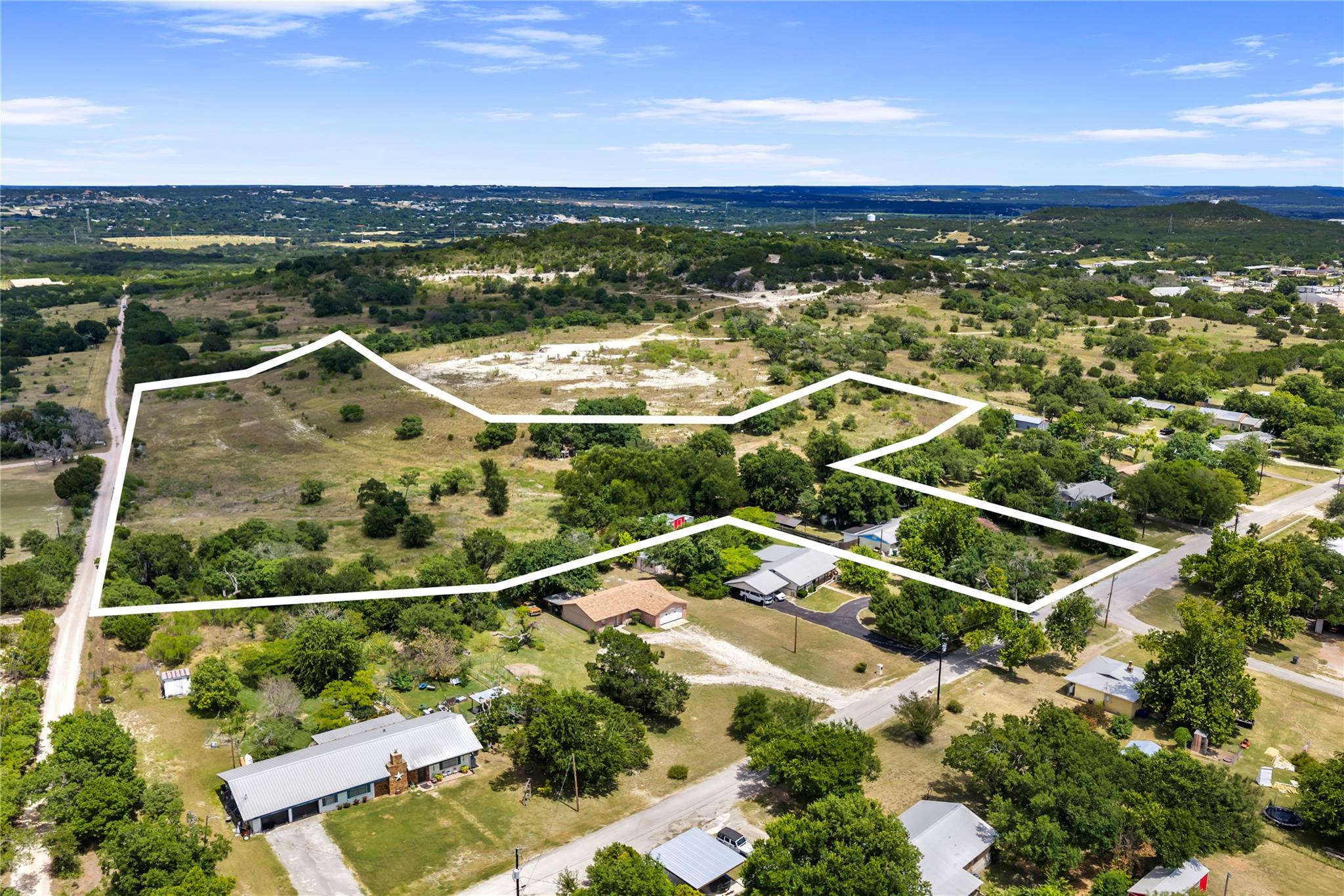 505 Chisum Trl Property Photo 4