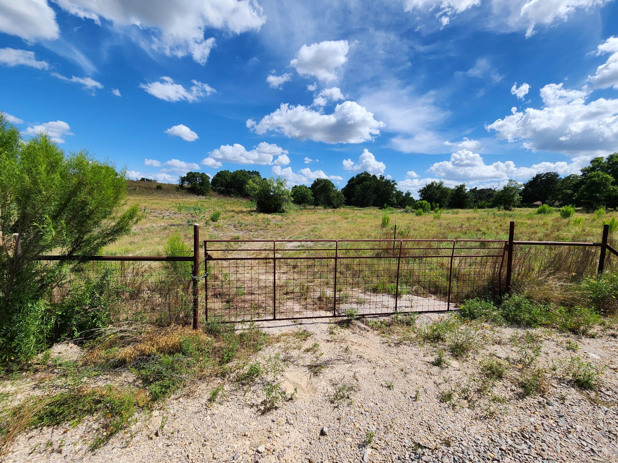 505 Chisum Trl Property Photo 5