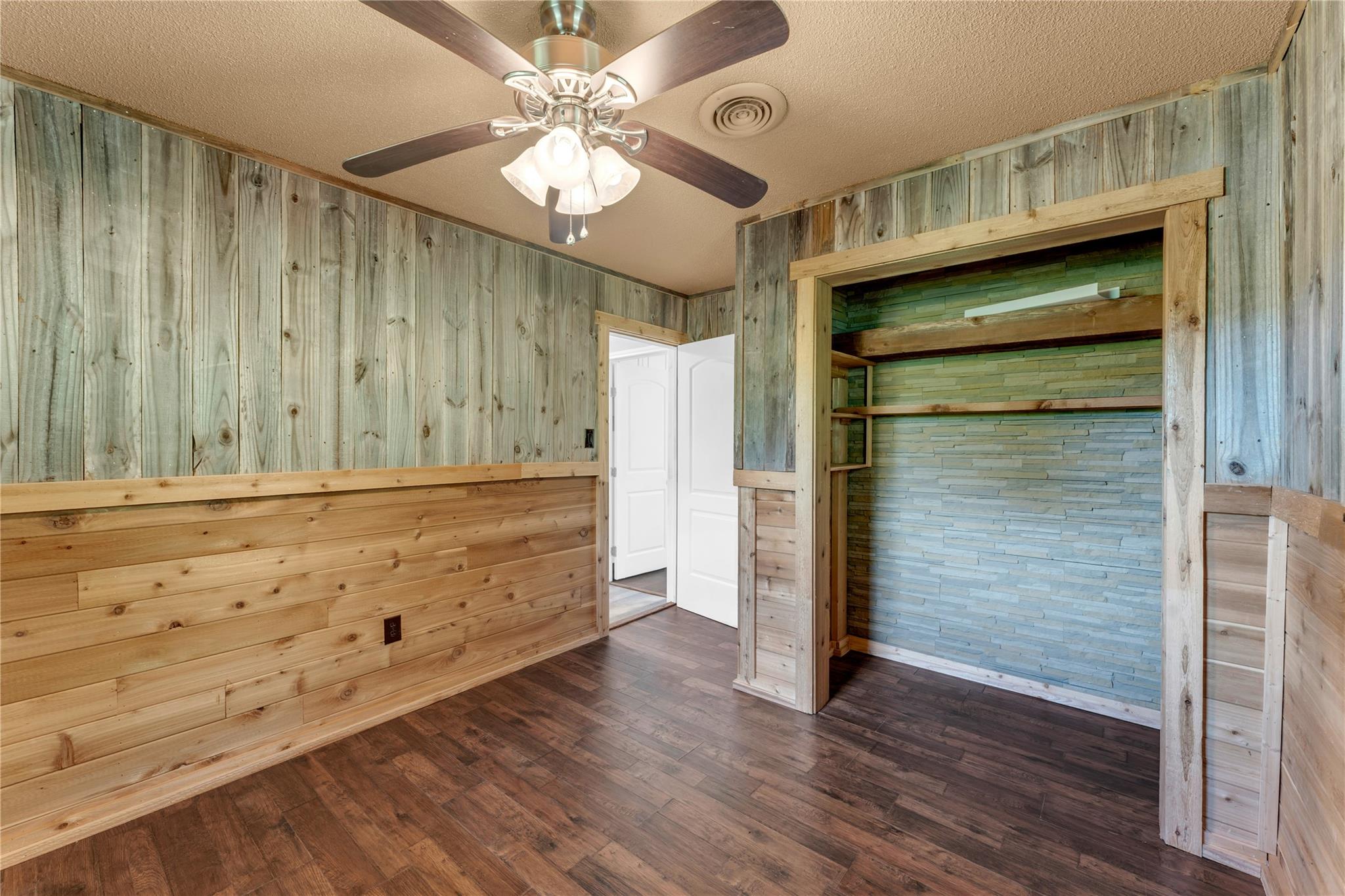 505 Chisum Trl Property Photo 11