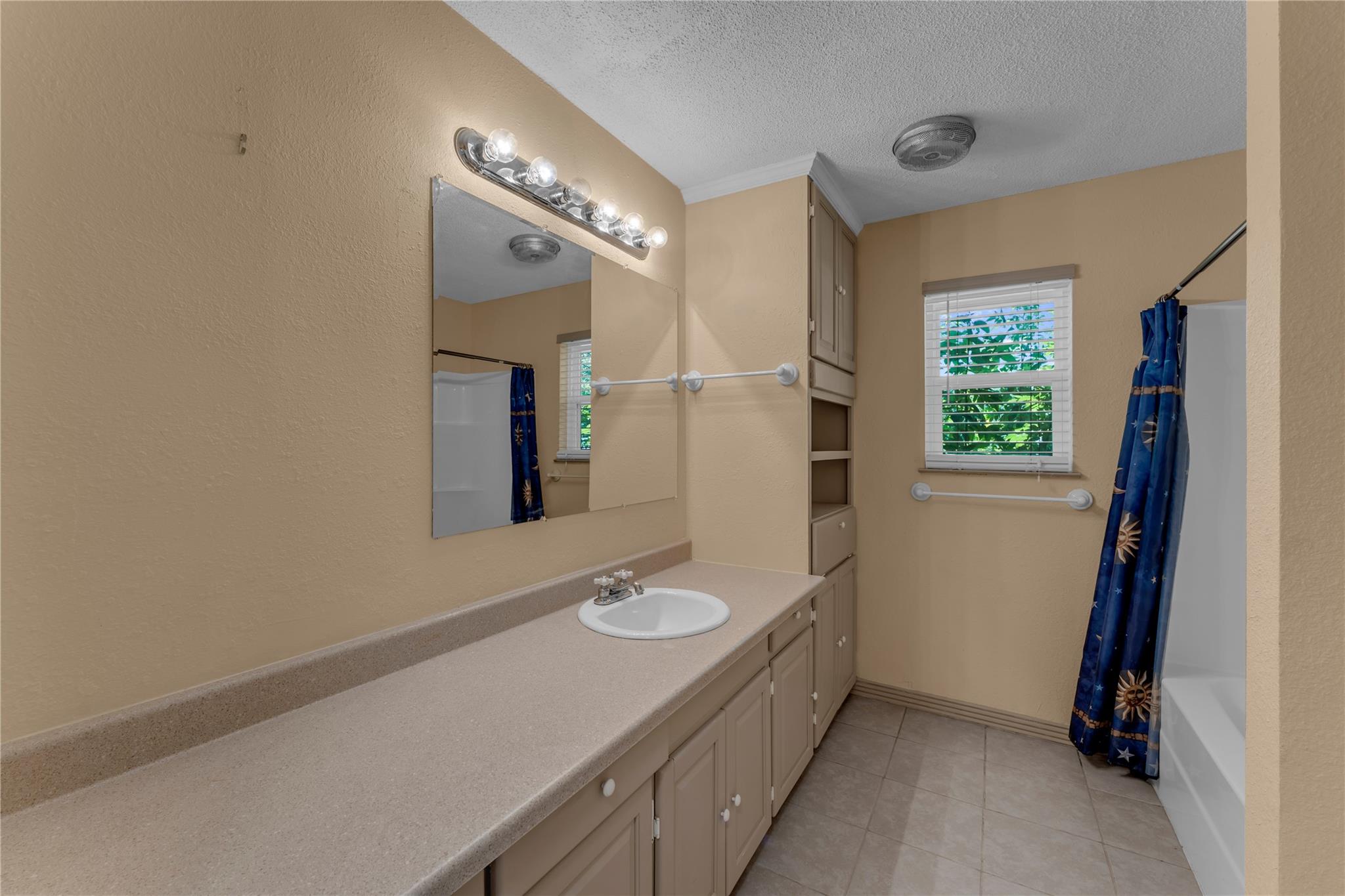 505 Chisum Trl Property Photo 17