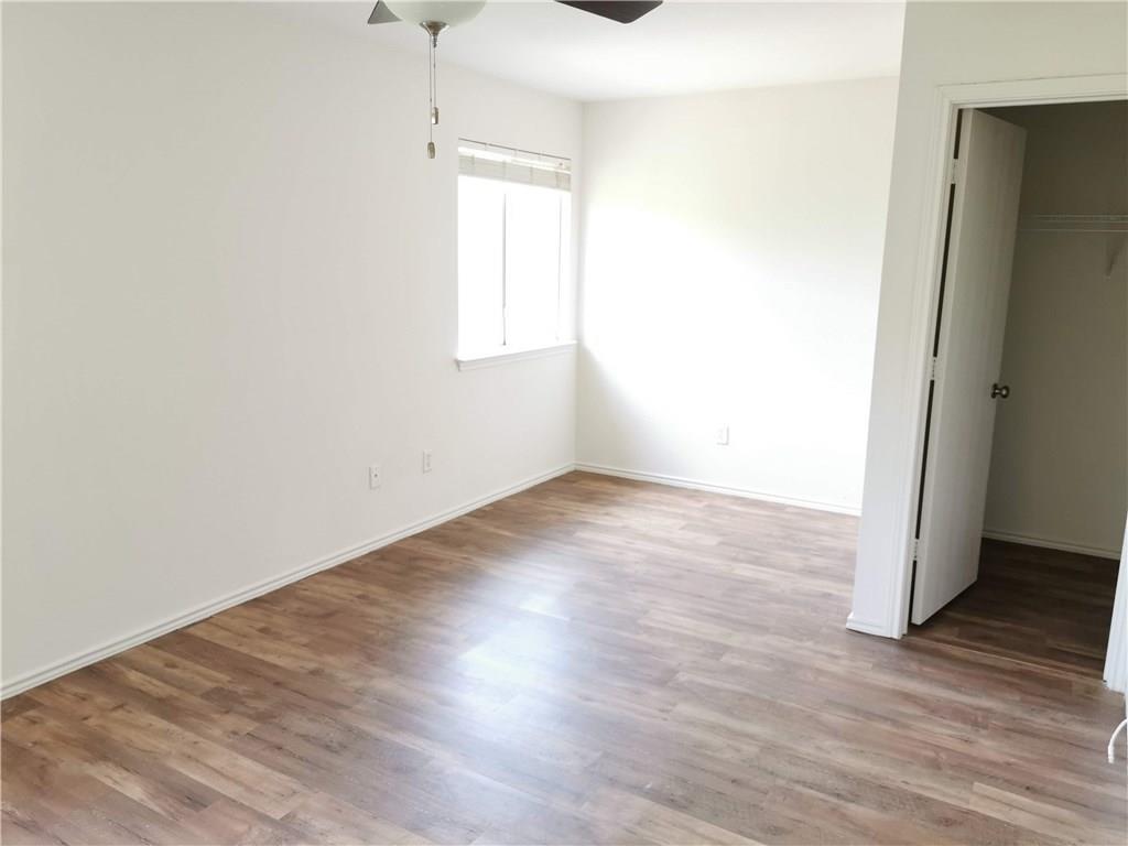 12100 Briarcreek Loop Property Photo 13