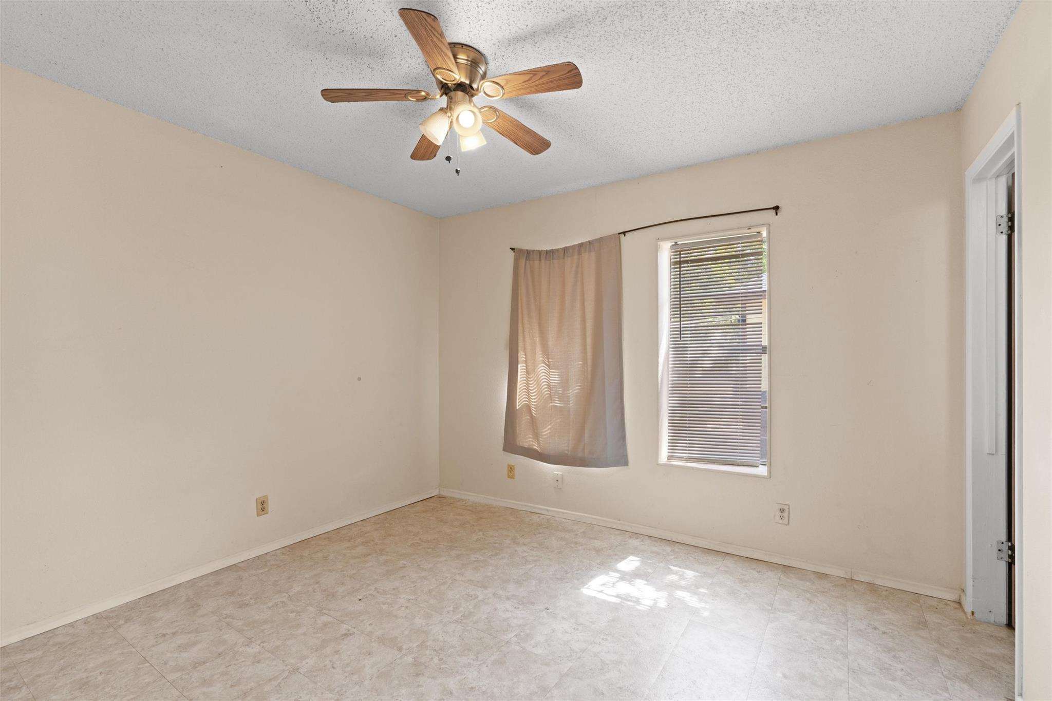 1102 Carlin Cv Property Photo 13
