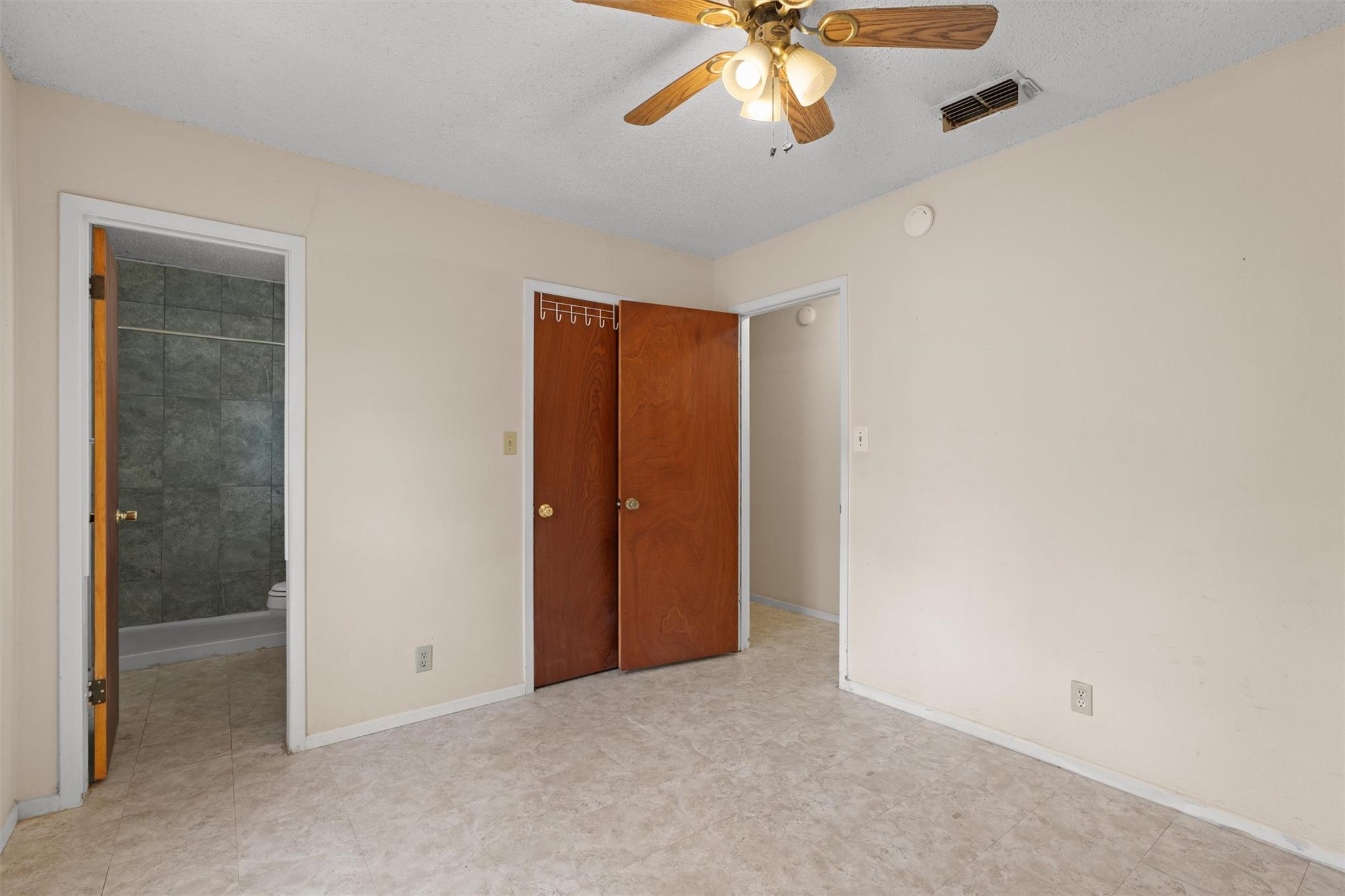 1102 Carlin Cv Property Photo 14