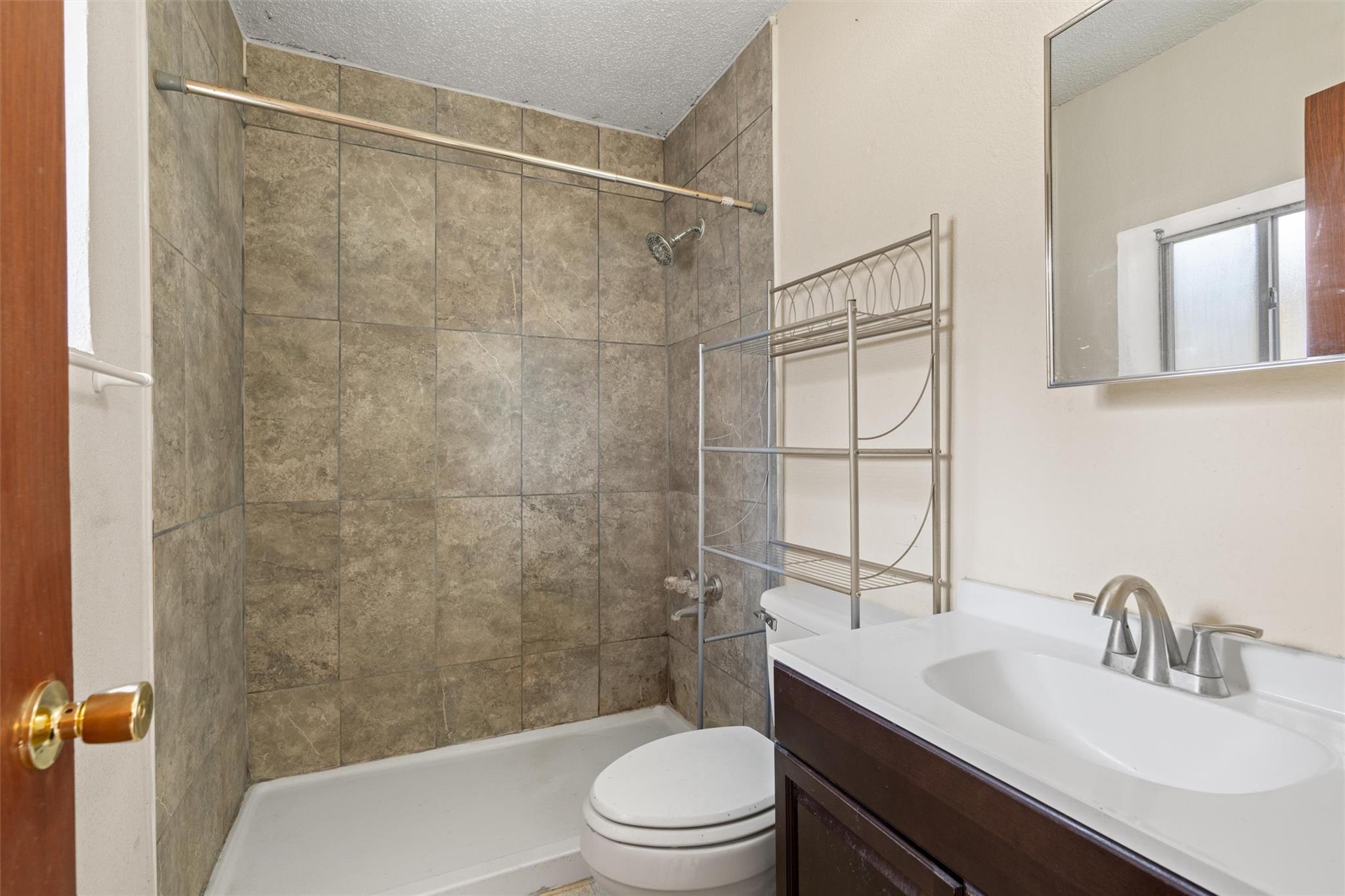 1102 Carlin Cv Property Photo 15