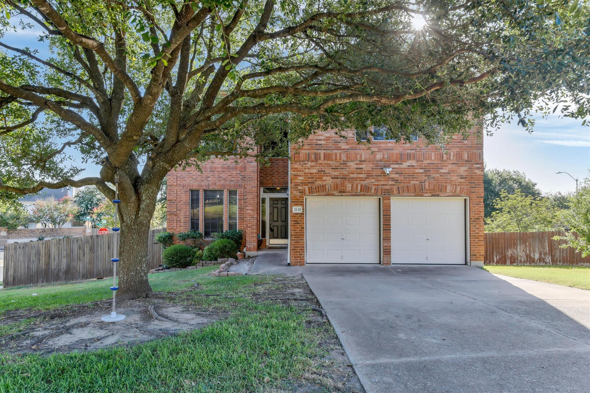 2132 Faldo Ln Property Photo 1