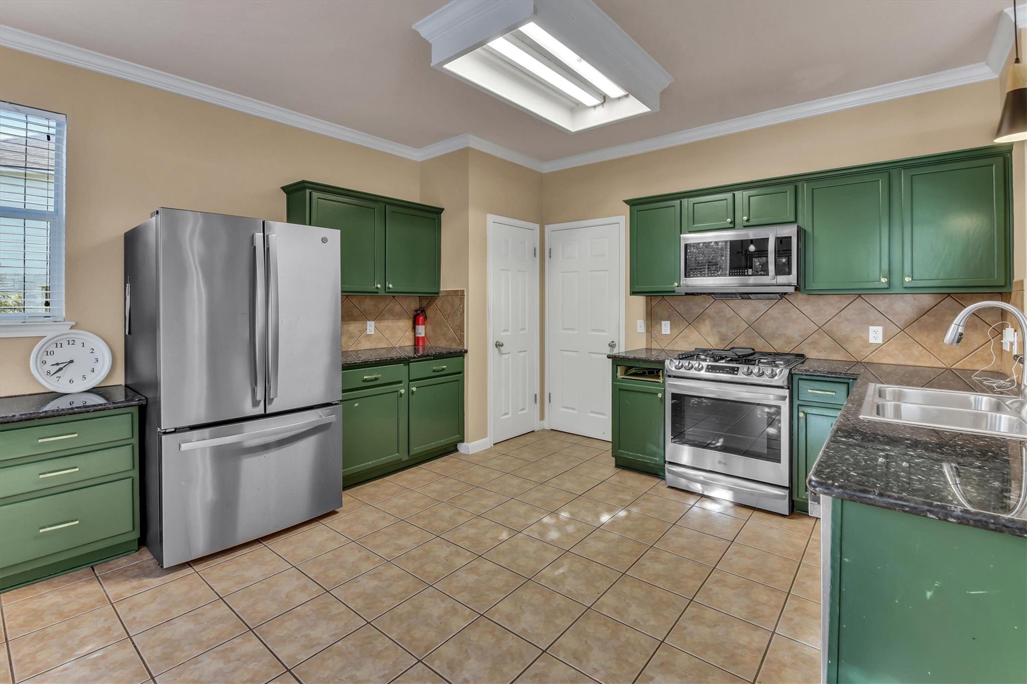 2132 Faldo Ln Property Photo 12