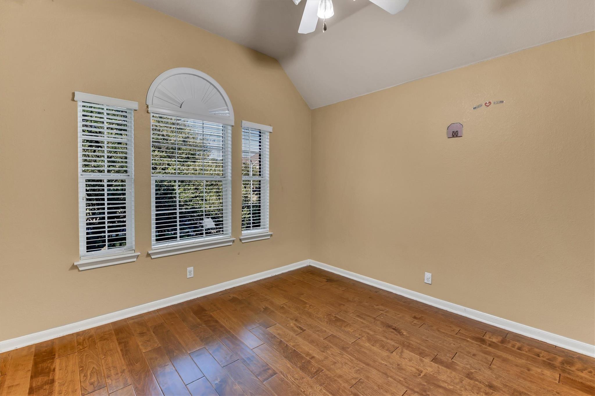 2132 Faldo Ln Property Photo 18