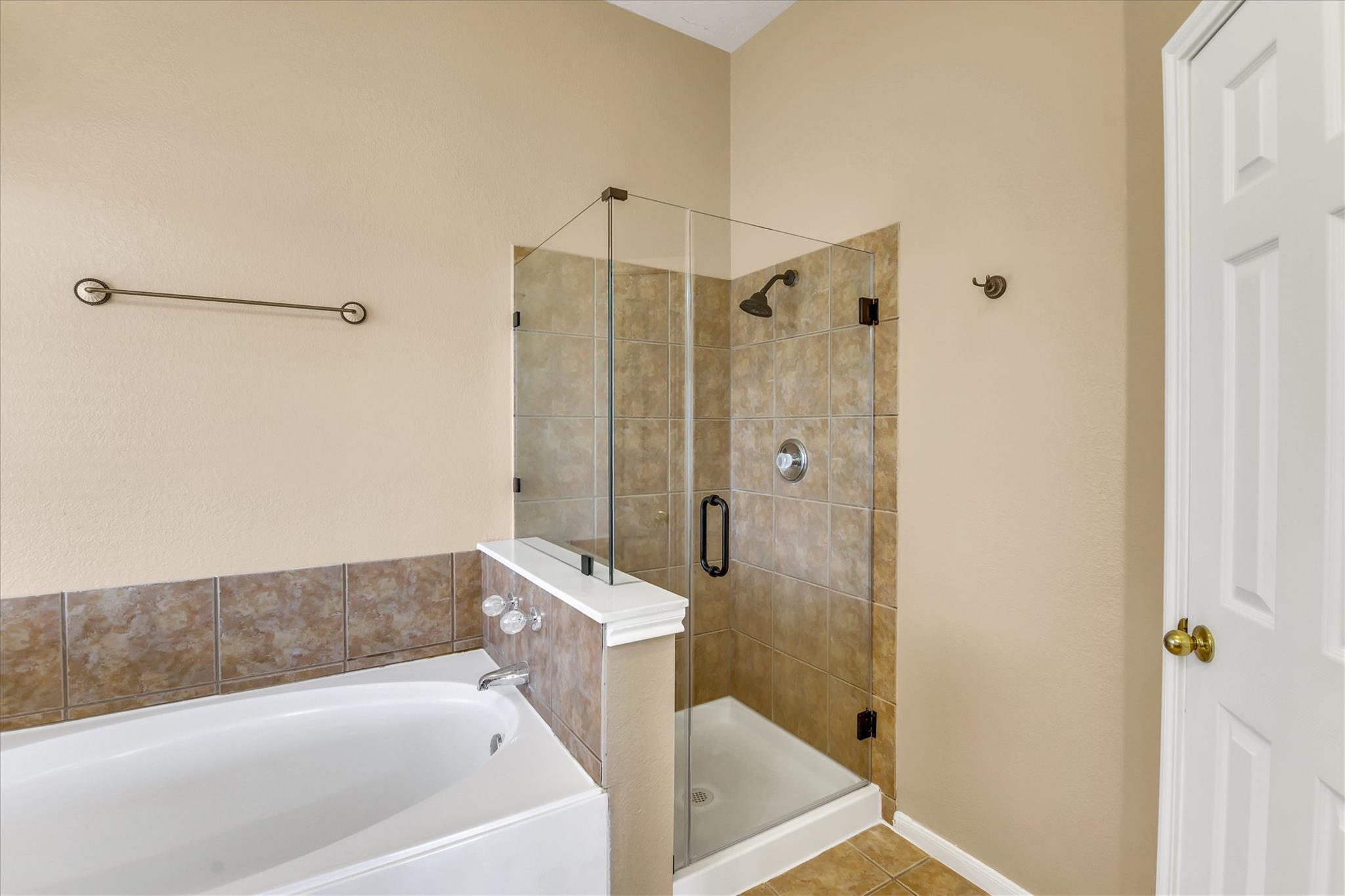 2132 Faldo Ln Property Photo 29