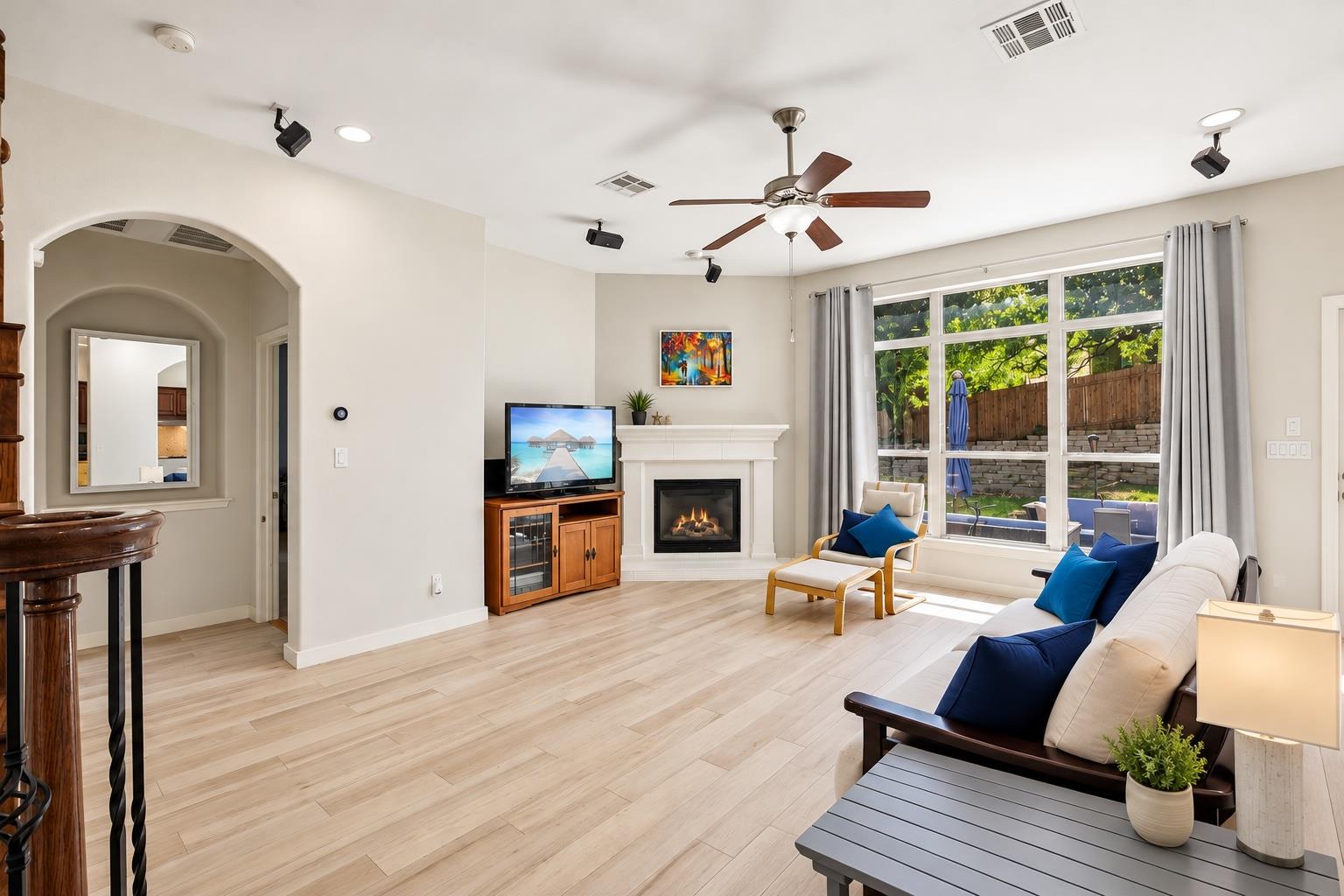12213 Montclair Bnd Property Photo 10