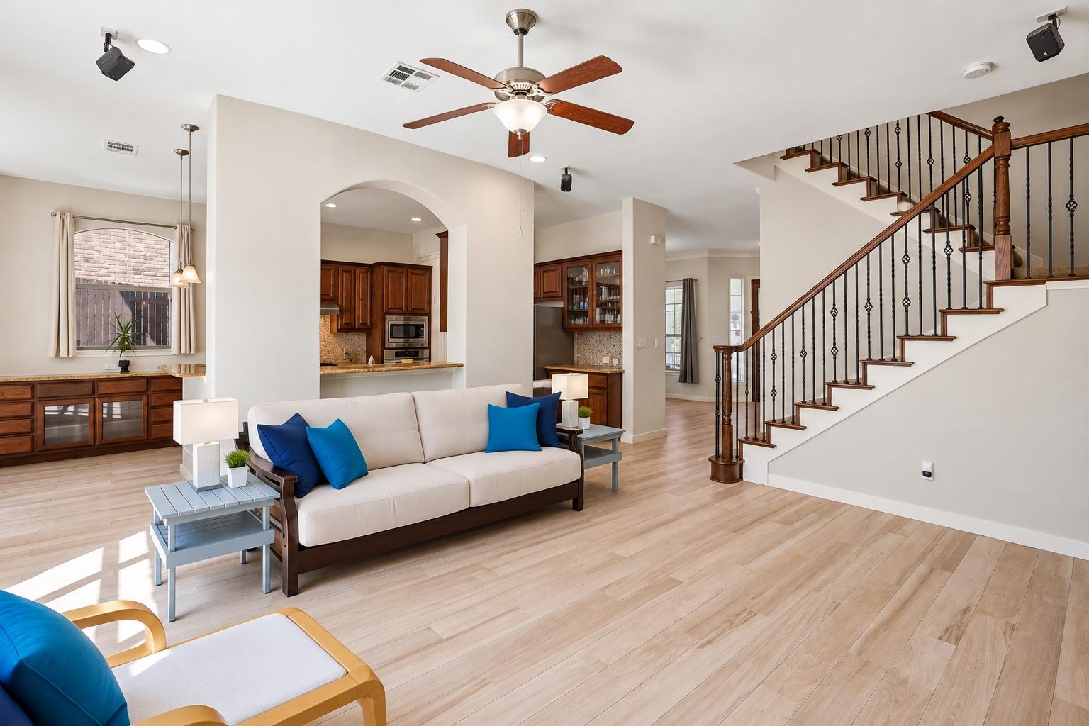 12213 Montclair Bnd Property Photo 11