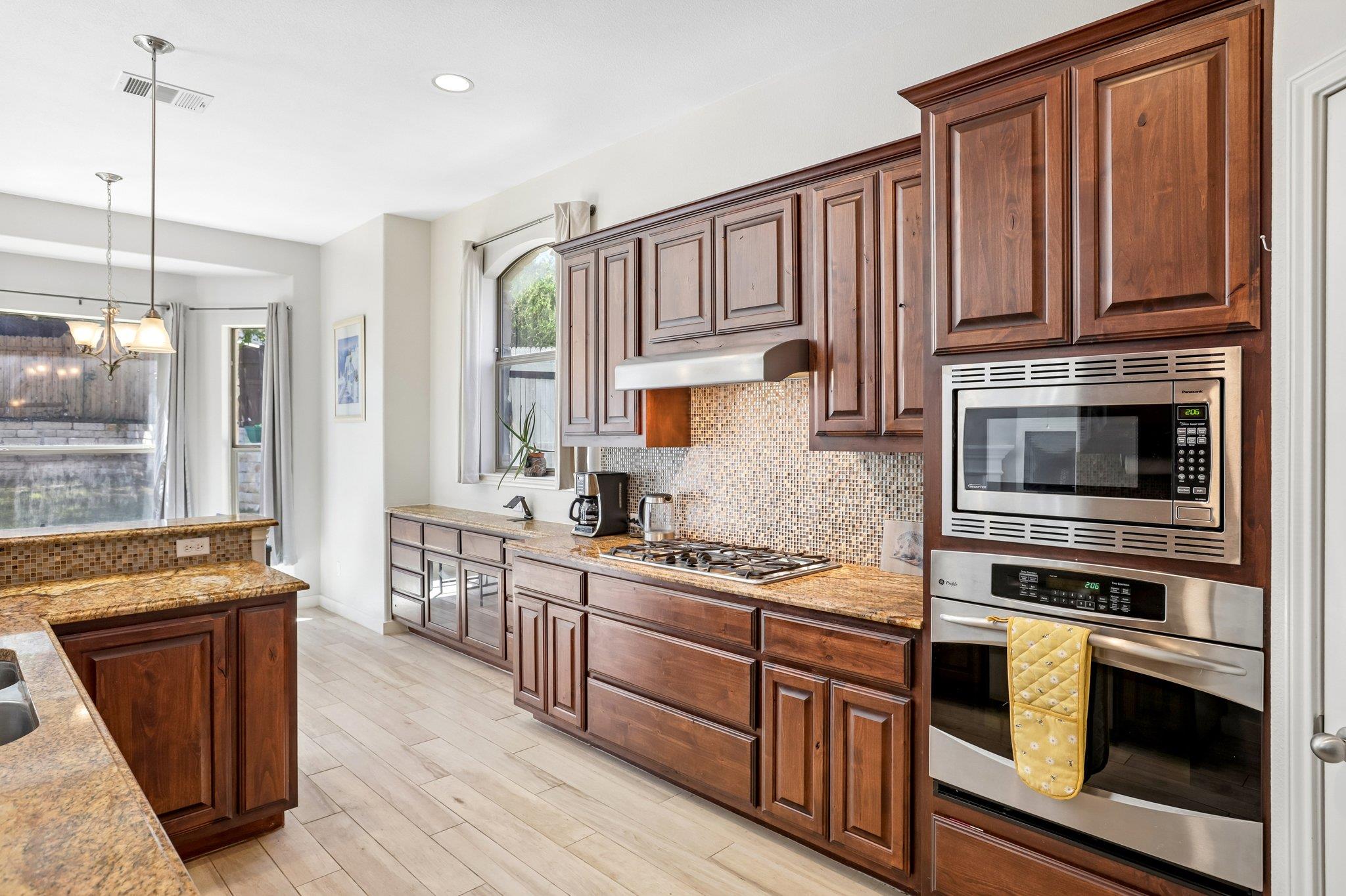 12213 Montclair Bnd Property Photo 13