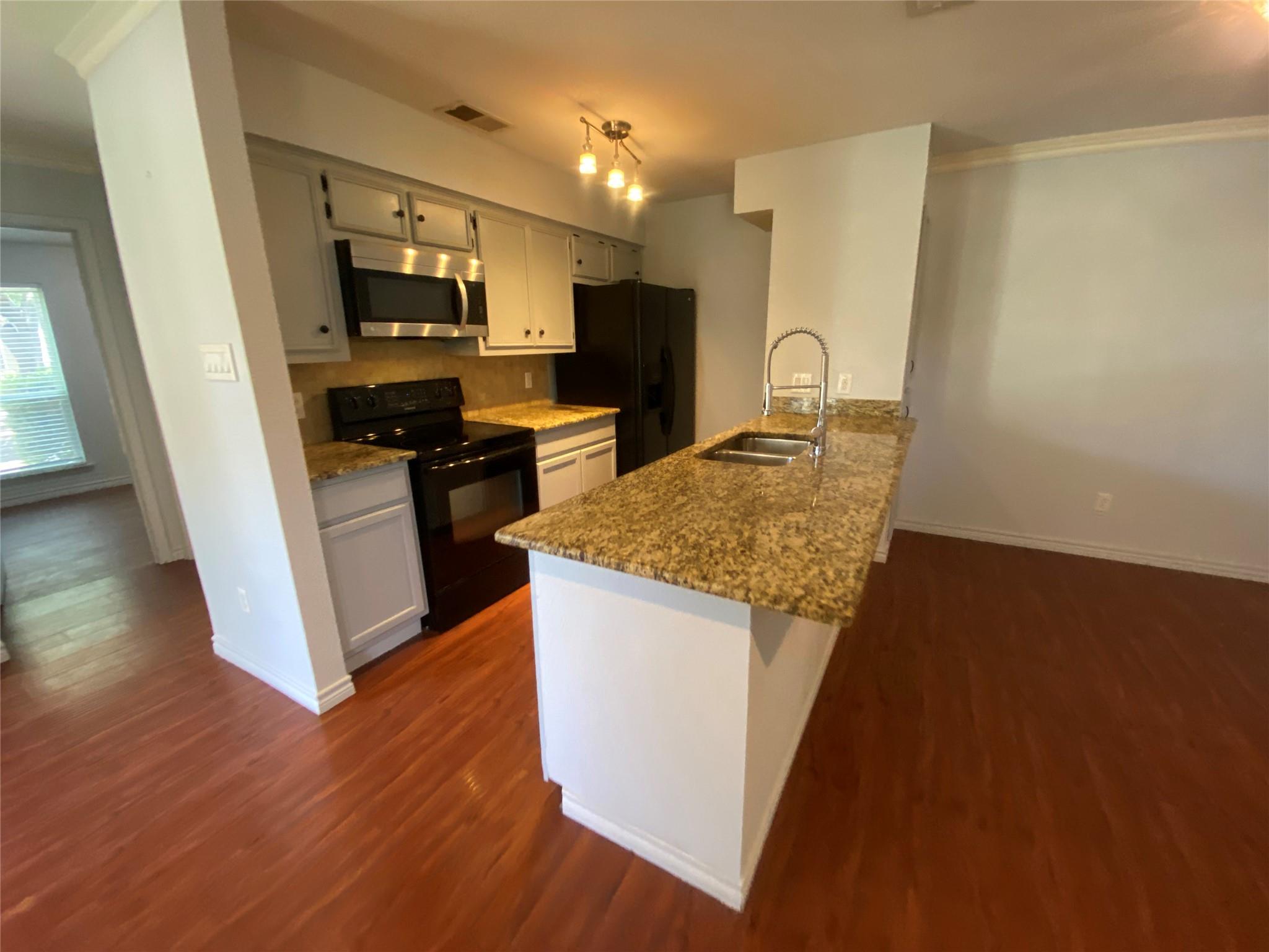10616 Mellow Meadows Dr Mdws #11d Property Photo 5