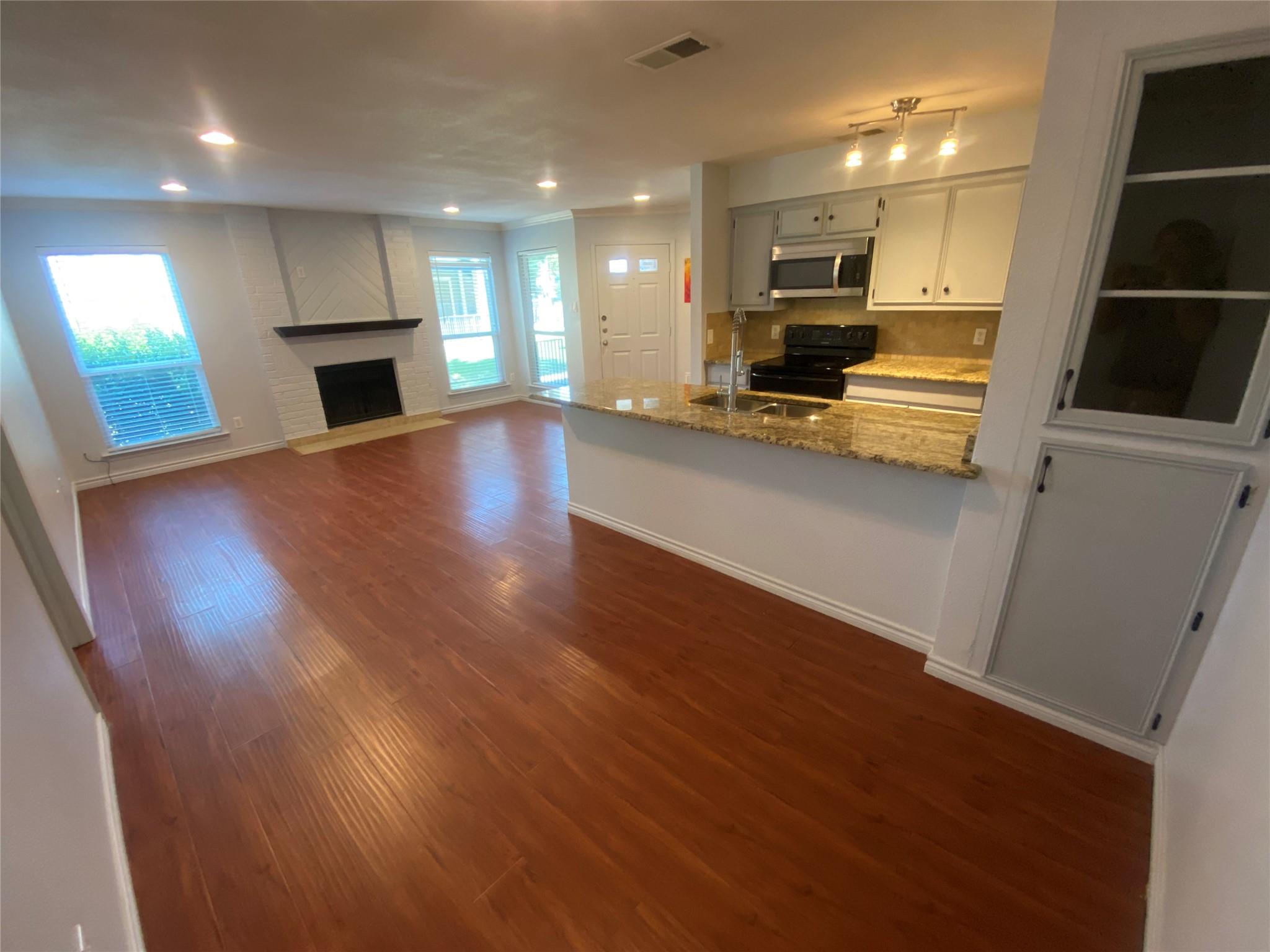 10616 Mellow Meadows Dr Mdws #11d Property Photo 8