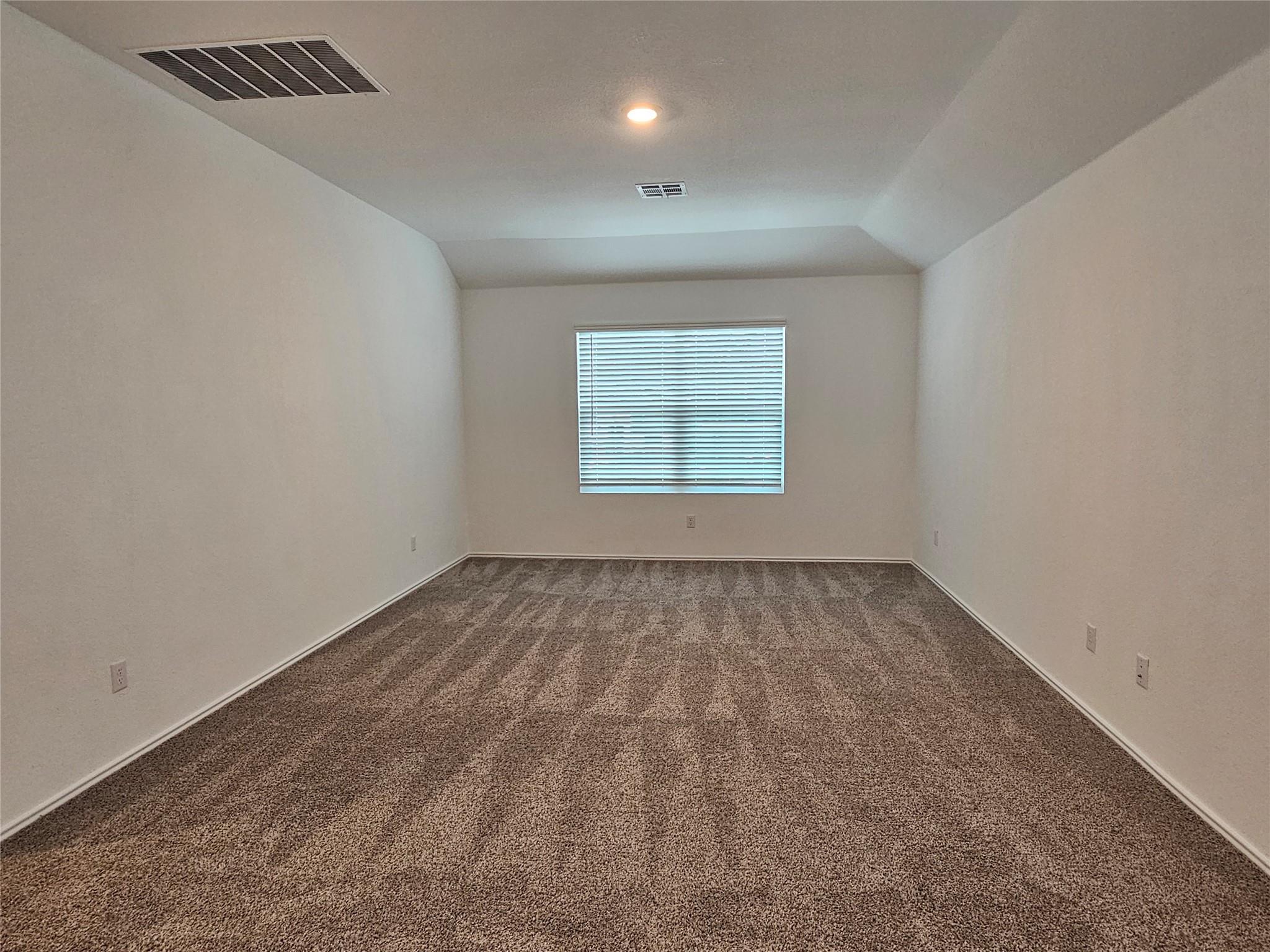 913 Legends Ln Property Photo 15