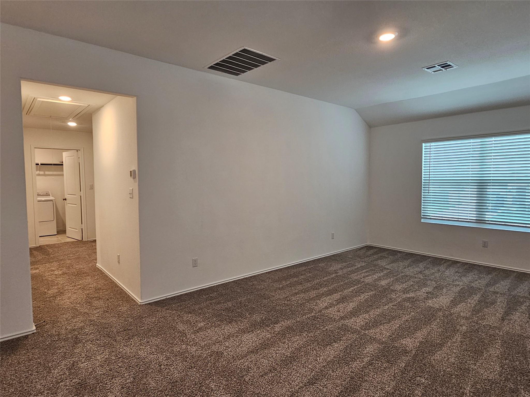 913 Legends Ln Property Photo 16
