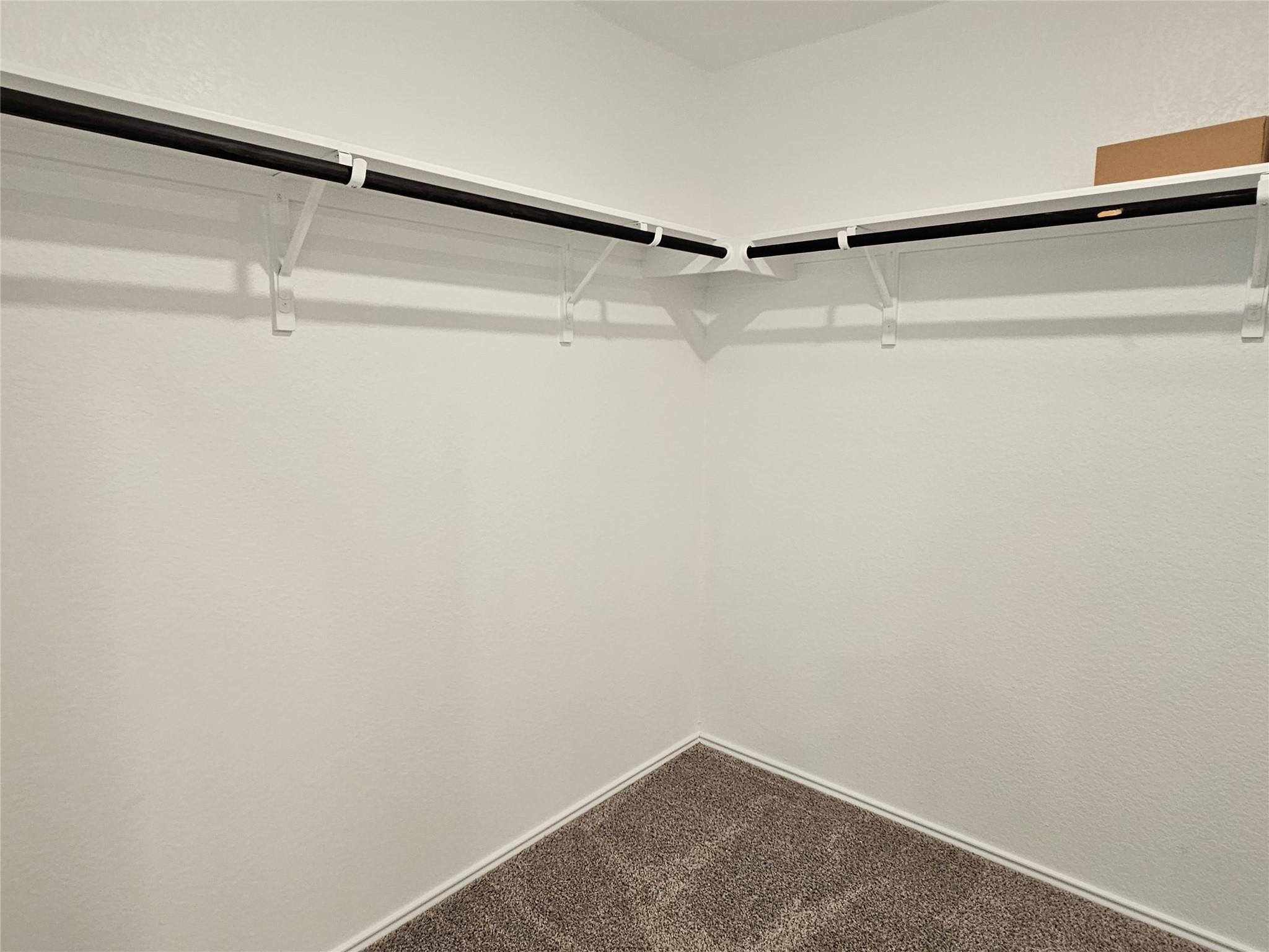 913 Legends Ln Property Photo 22