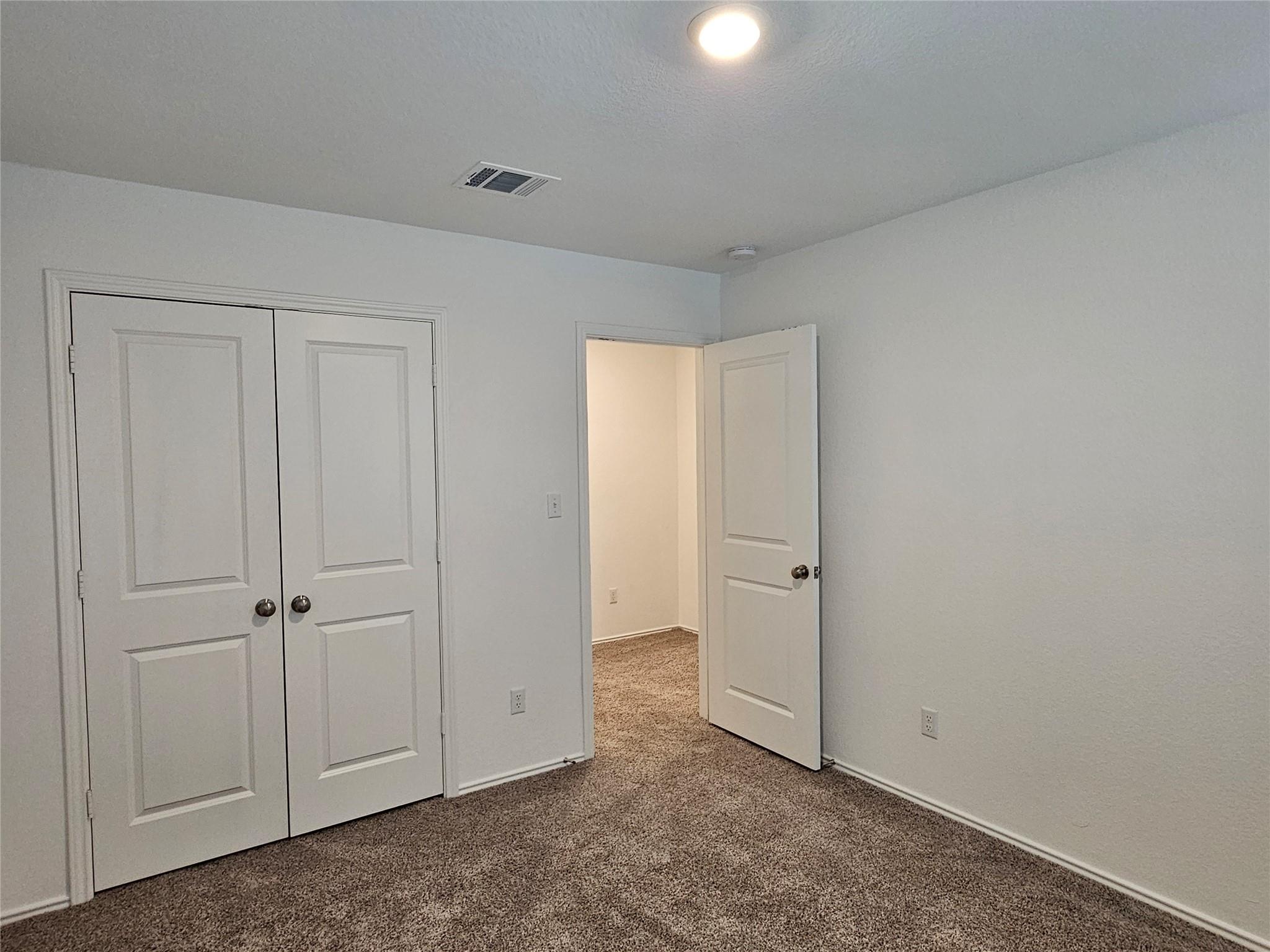 913 Legends Ln Property Photo 24