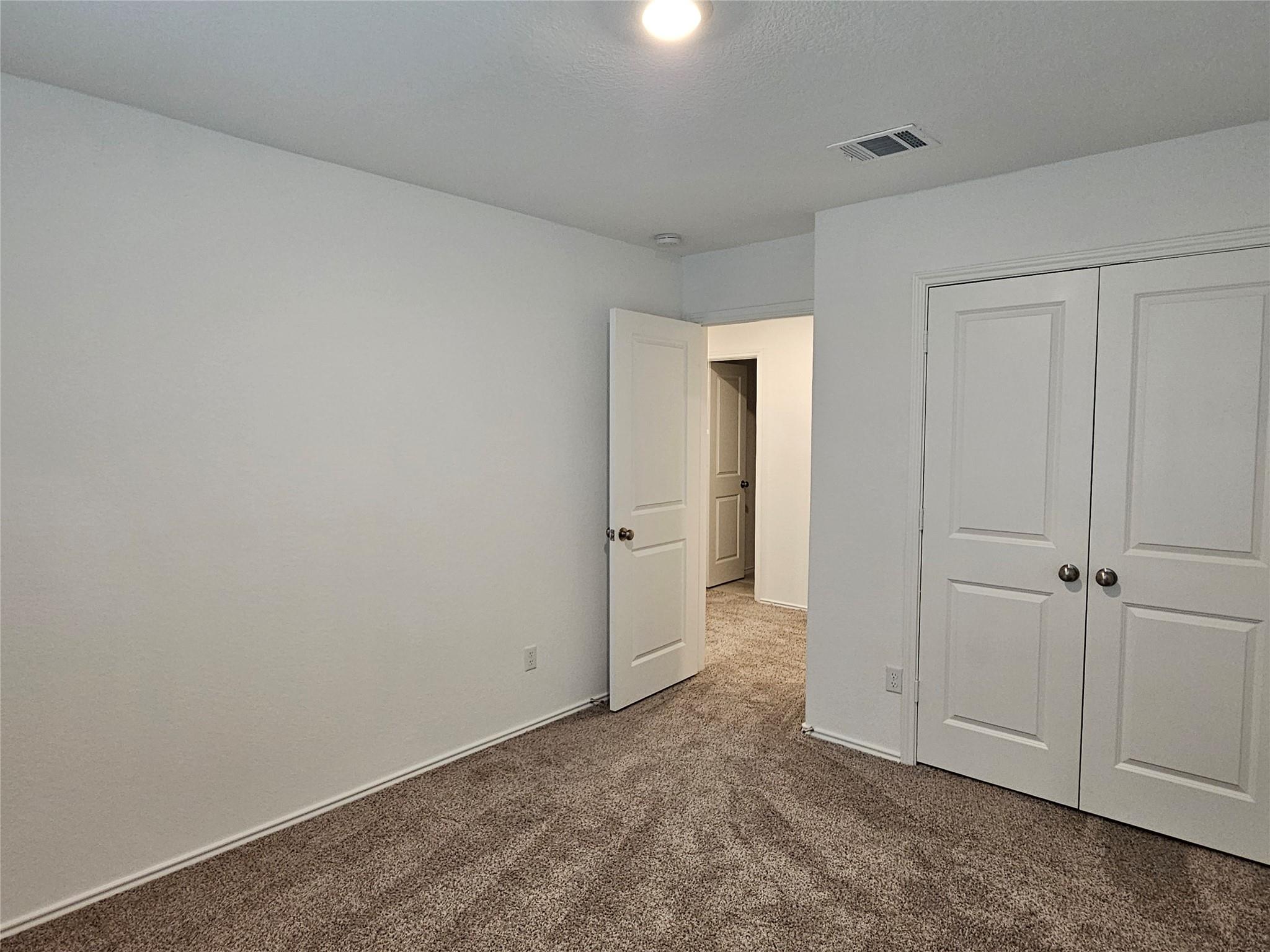913 Legends Ln Property Photo 28