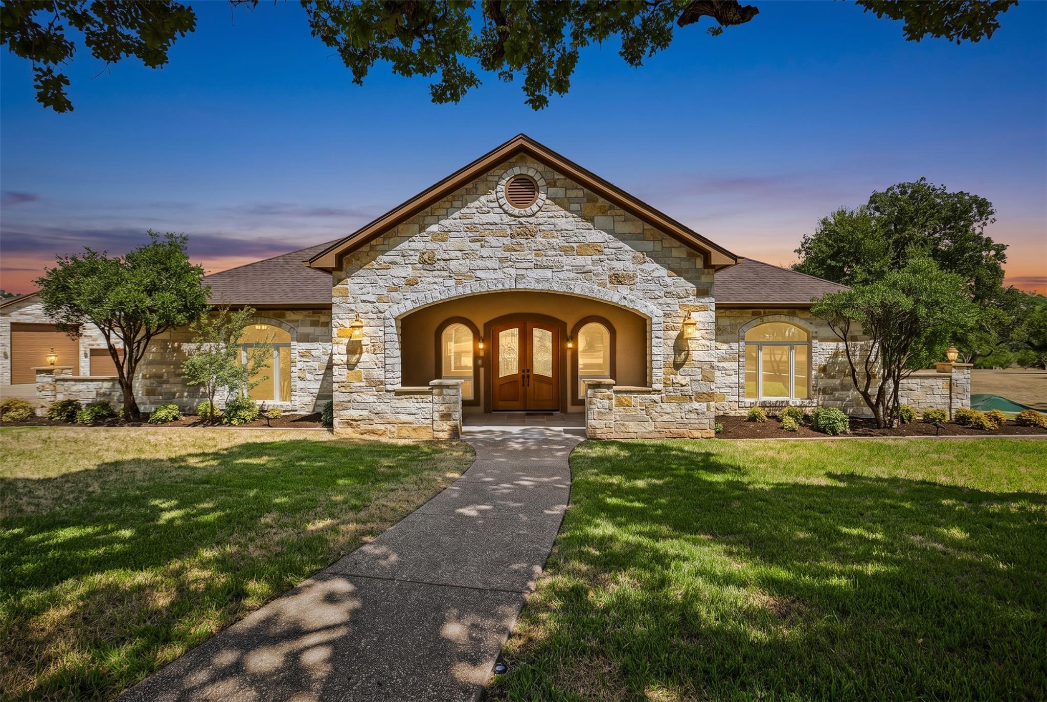 101 Flint Rock Trl Property Photo 1