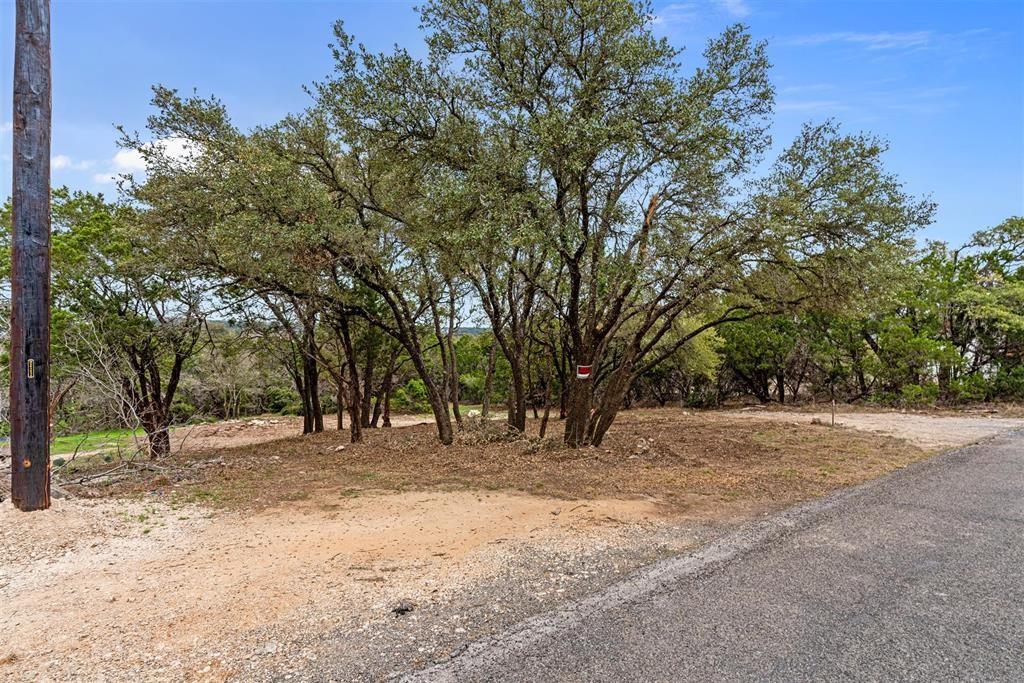 18324 Roundrock Rd Property Photo 5