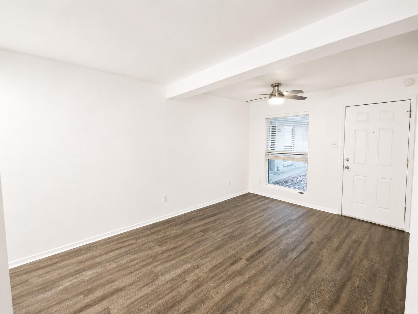 2021 Bluebonnet Ln #106 Property Photo 8