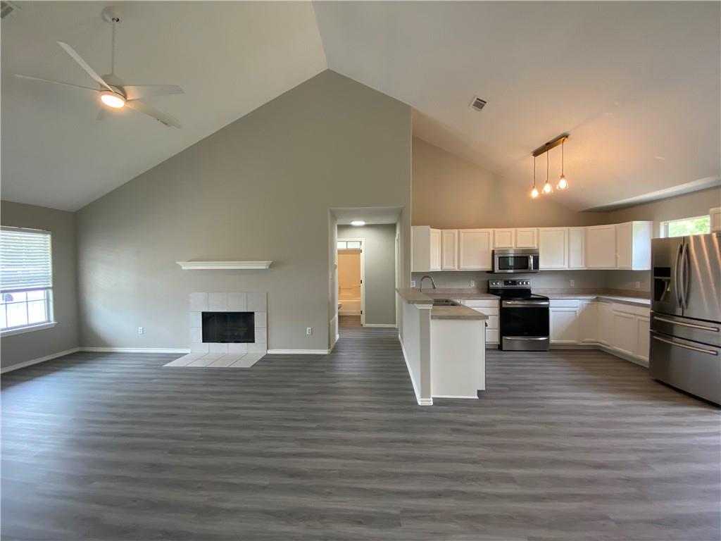 504 Debra Dr Property Photo 3