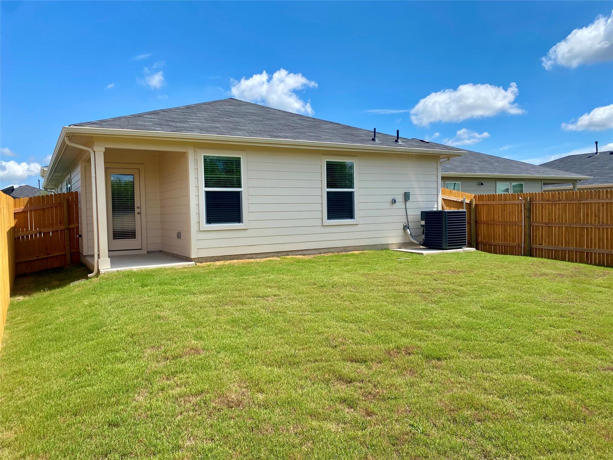 727 Gladiola Loop Property Photo 14