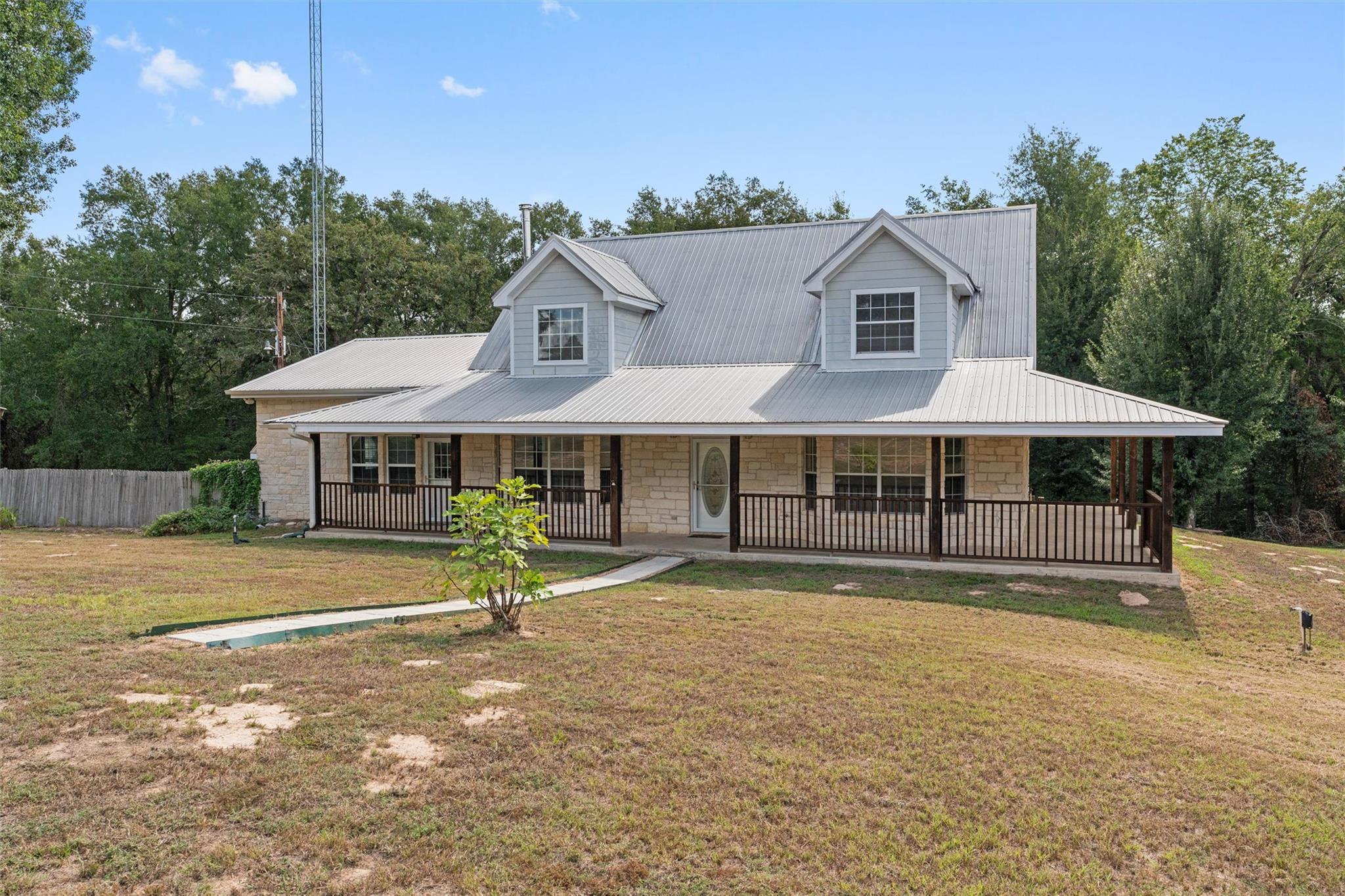 10520 N Highway 77 None Property Photo 1