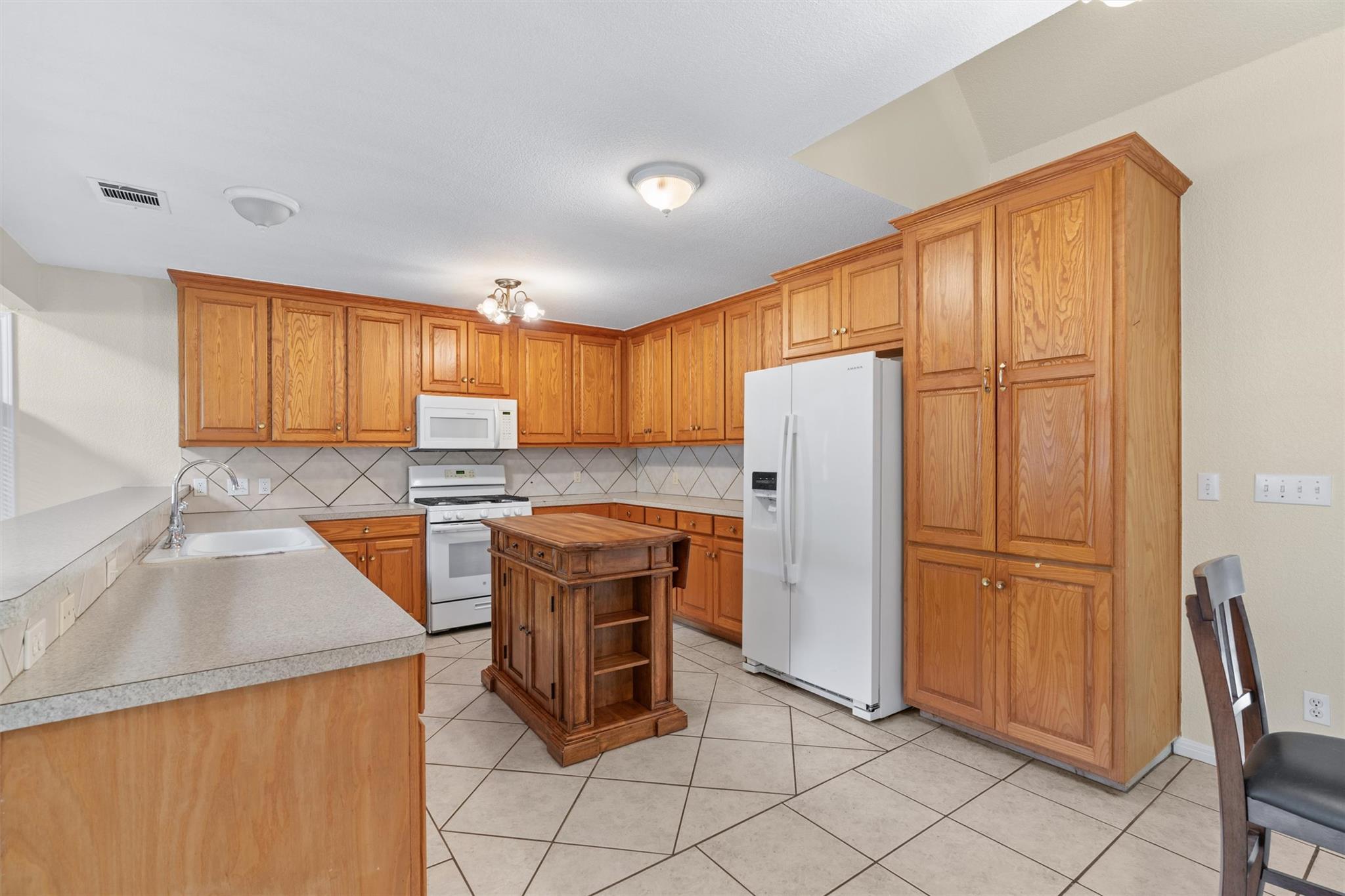 10520 N Highway 77 None Property Photo 12