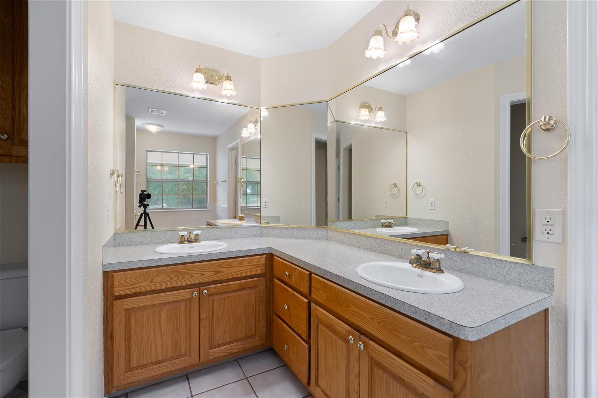 10520 N Highway 77 None Property Photo 24