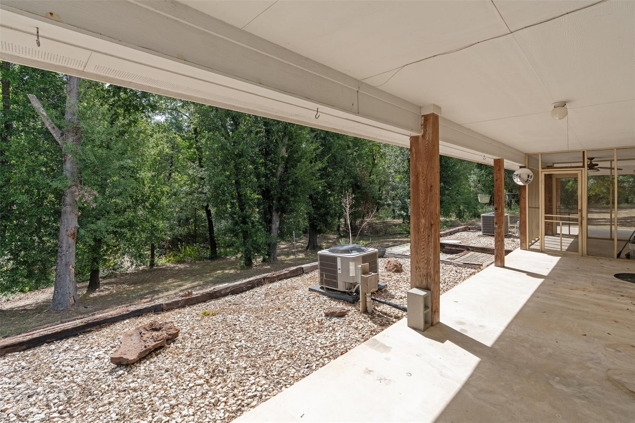 10520 N Highway 77 None Property Photo 30