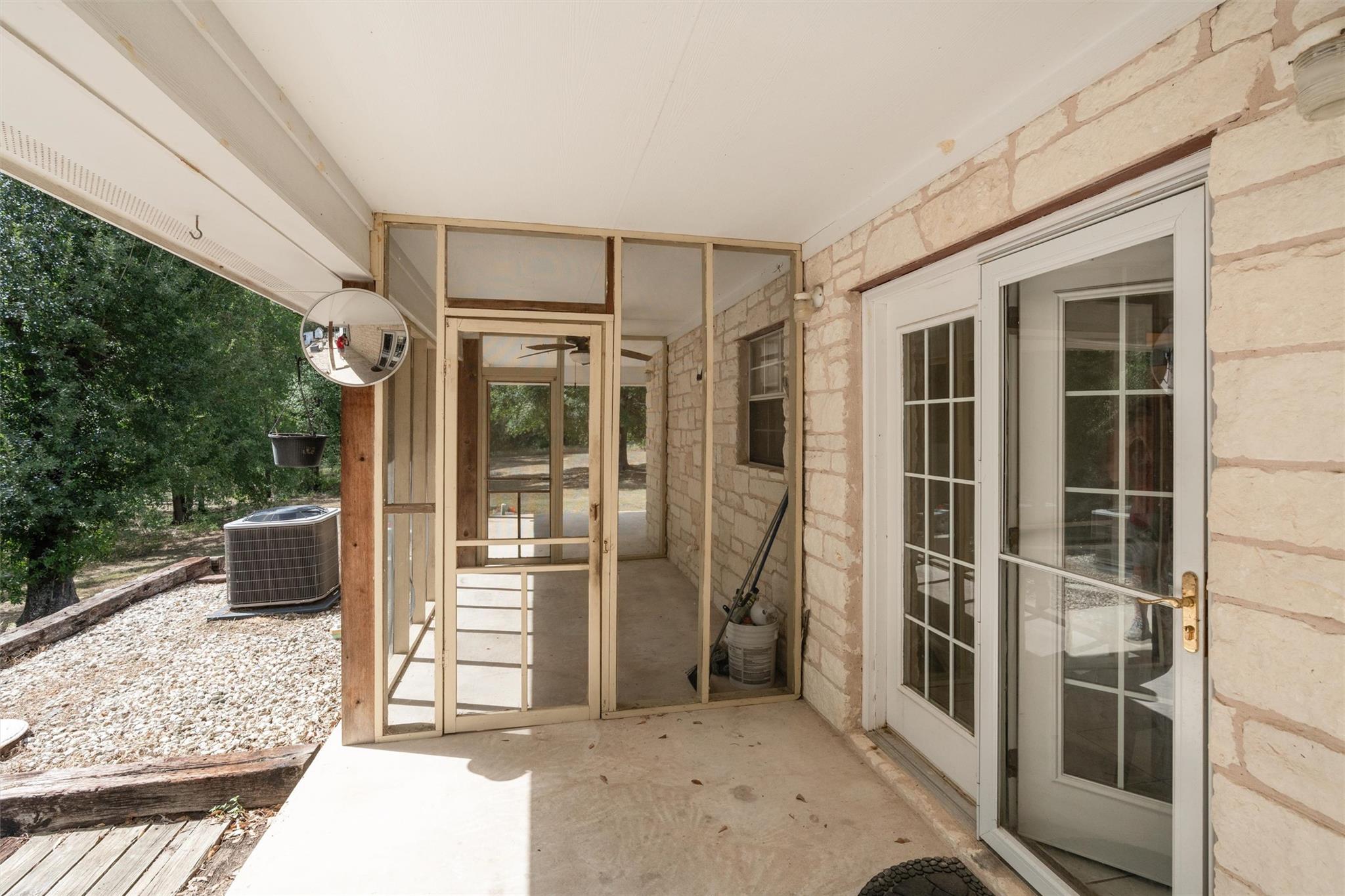 10520 N Highway 77 None Property Photo 31