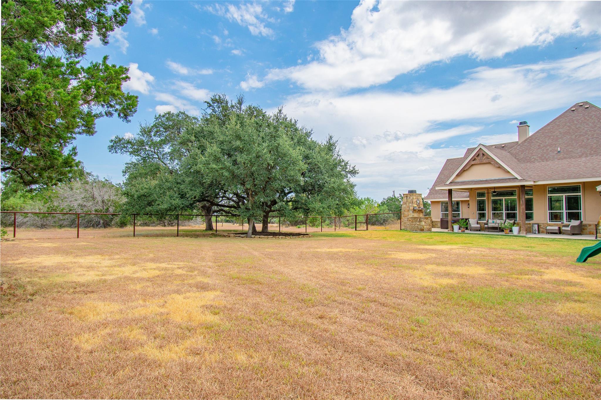 1160 Long Mdw Property Photo 4