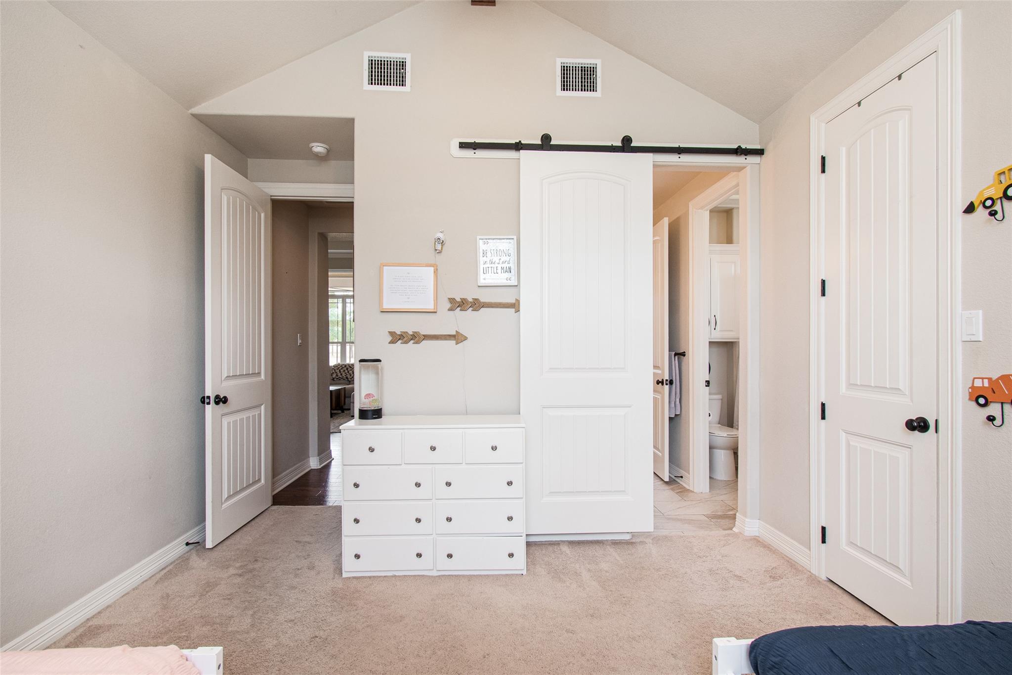 1160 Long Mdw Property Photo 14