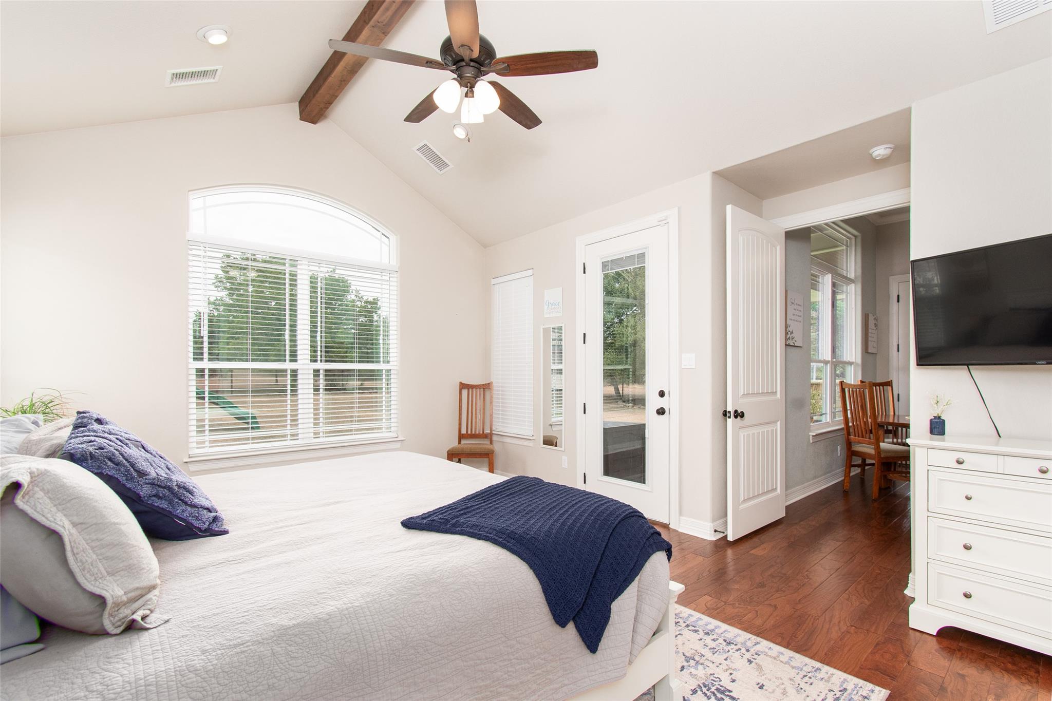 1160 Long Mdw Property Photo 25