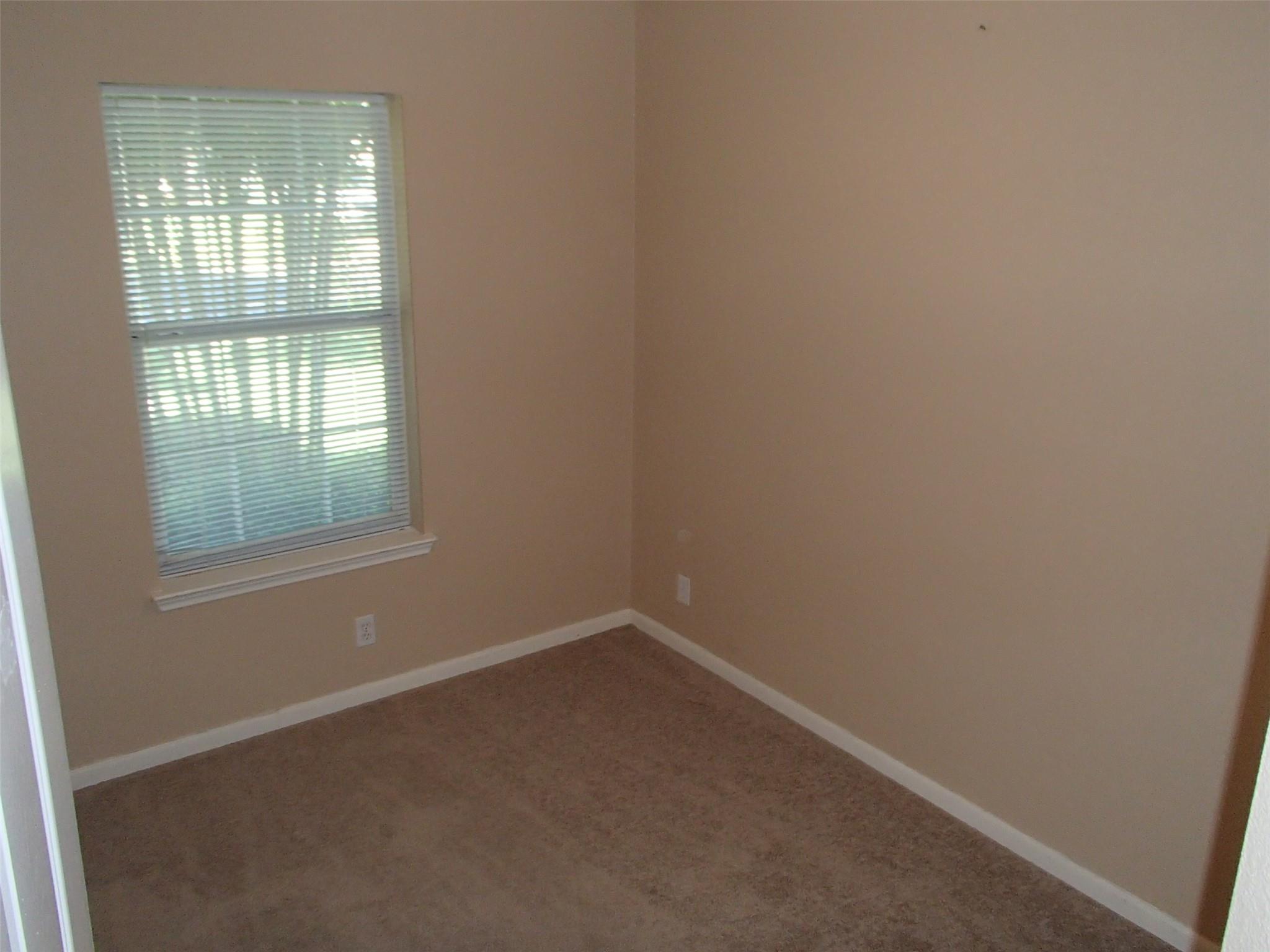 208 Juniper St Property Photo 9