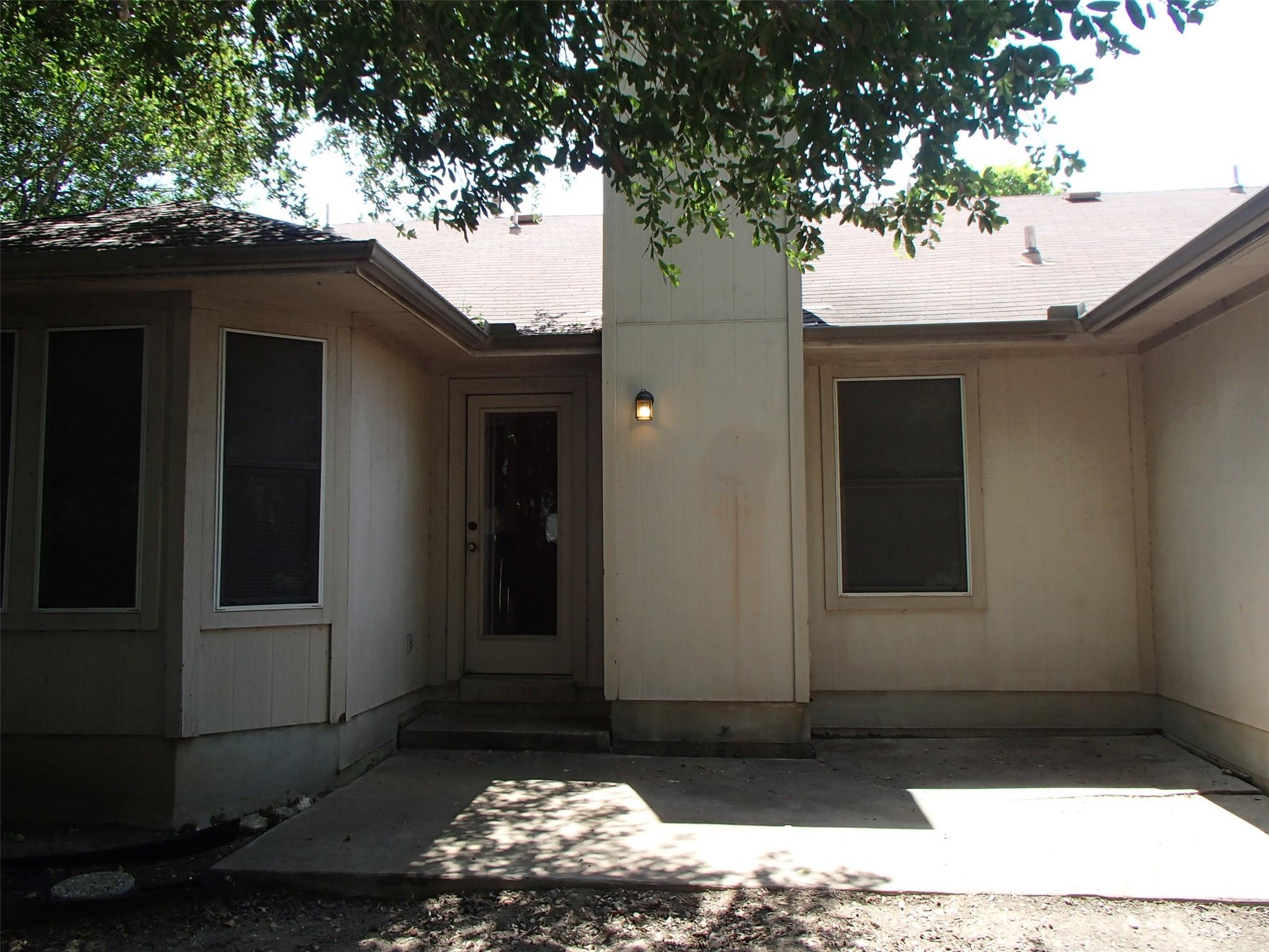 208 Juniper St Property Photo 15