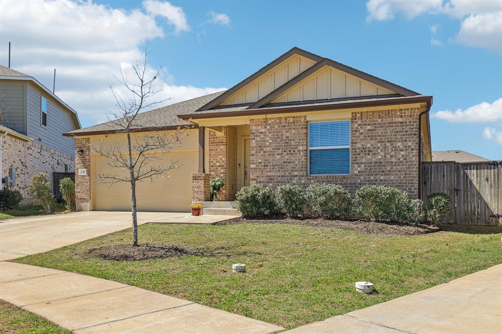 138 George Kimble Cv Property Photo 3