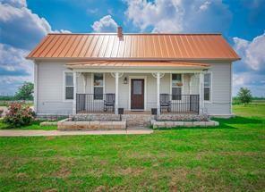 17205 County Line Rd Property Photo 1