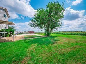 17205 County Line Rd Property Photo 14