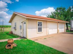 17205 County Line Rd Property Photo 15