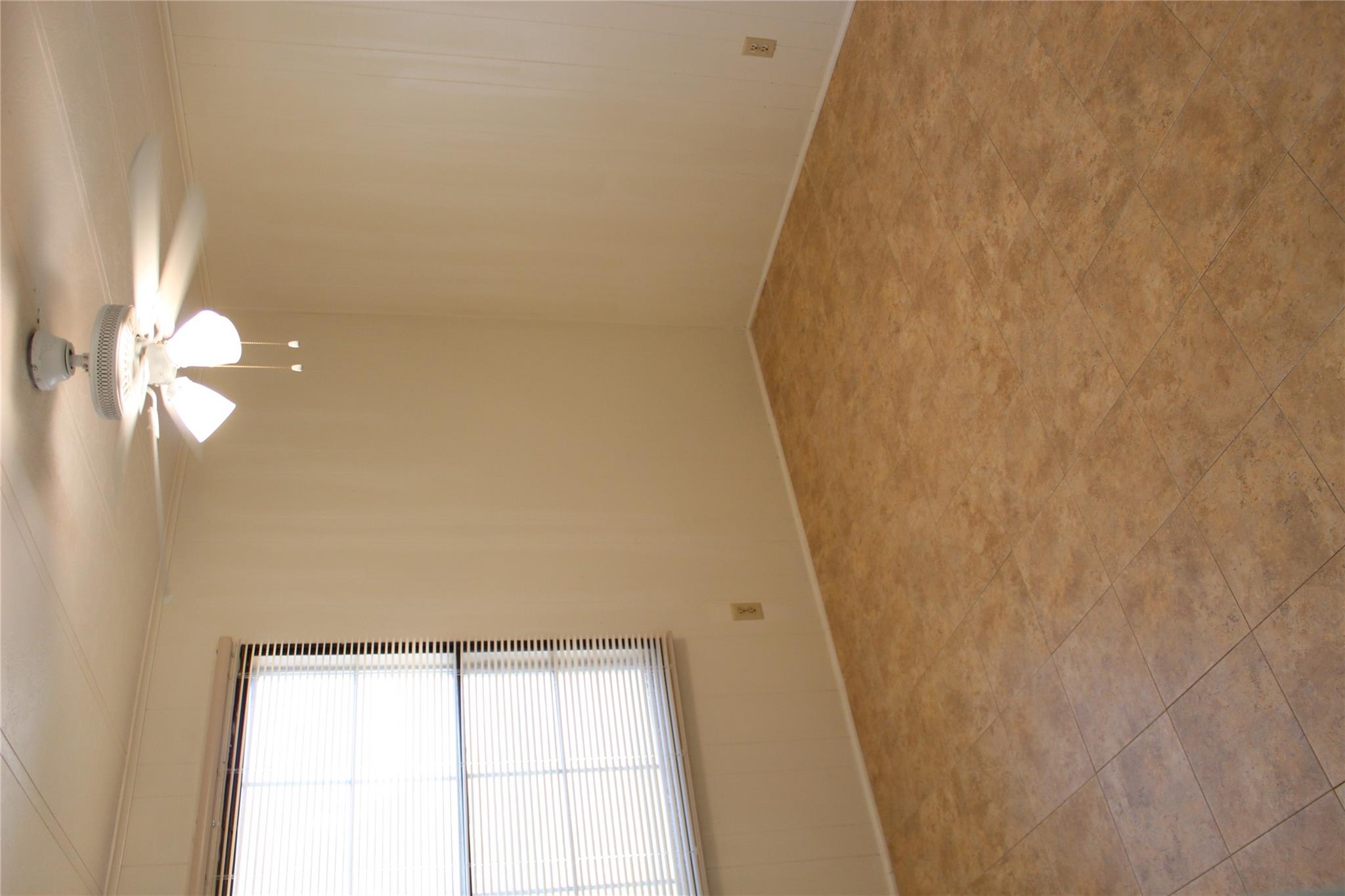 14111 S Green Hills Loop #b Property Photo 7