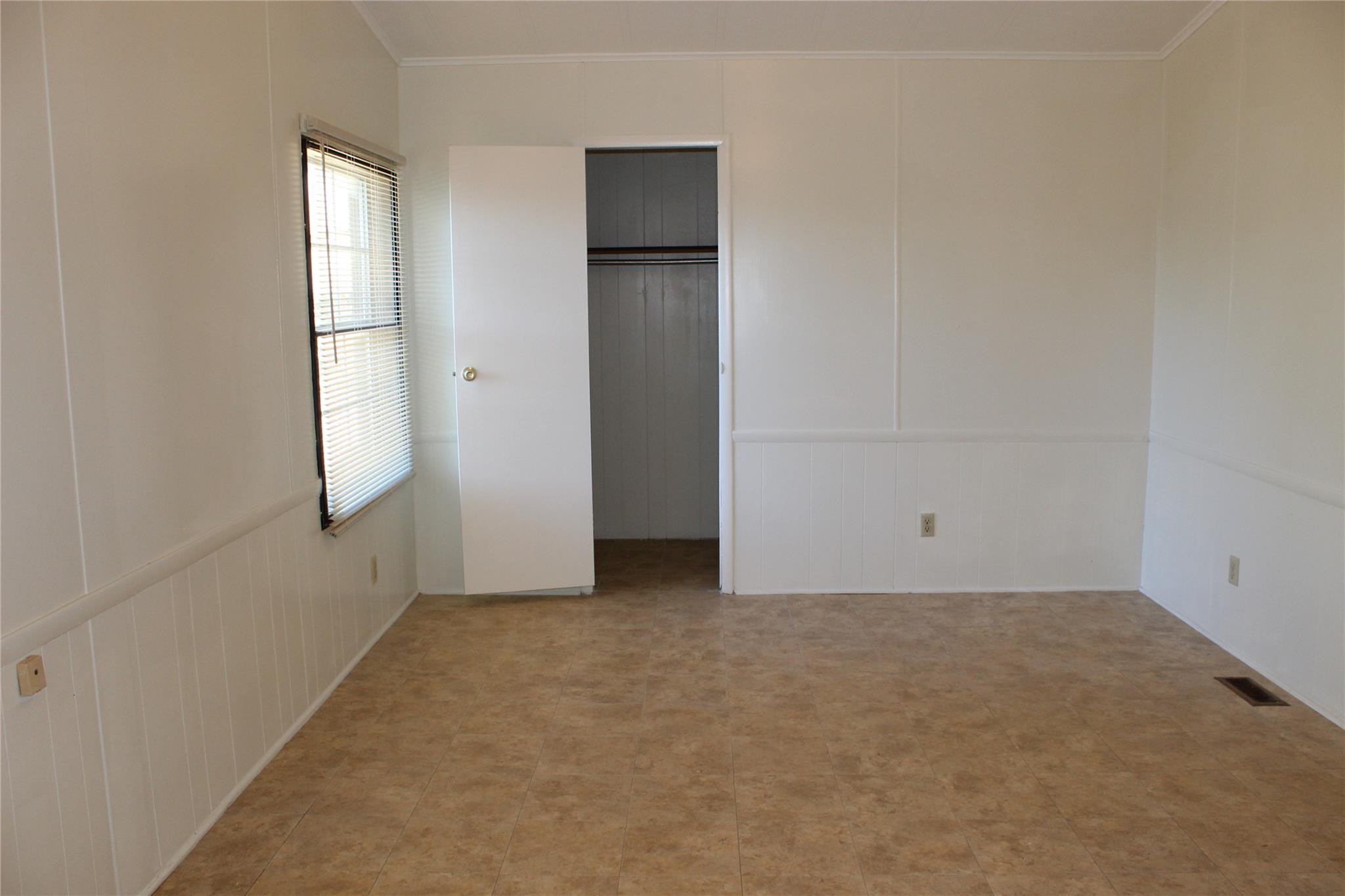 14111 S Green Hills Loop #b Property Photo 8