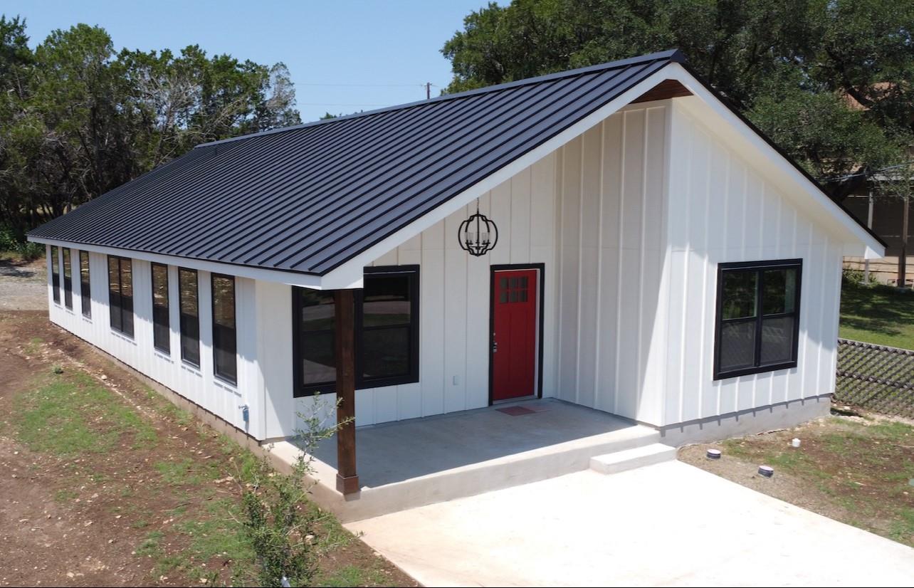 1127 Greenhill Dr