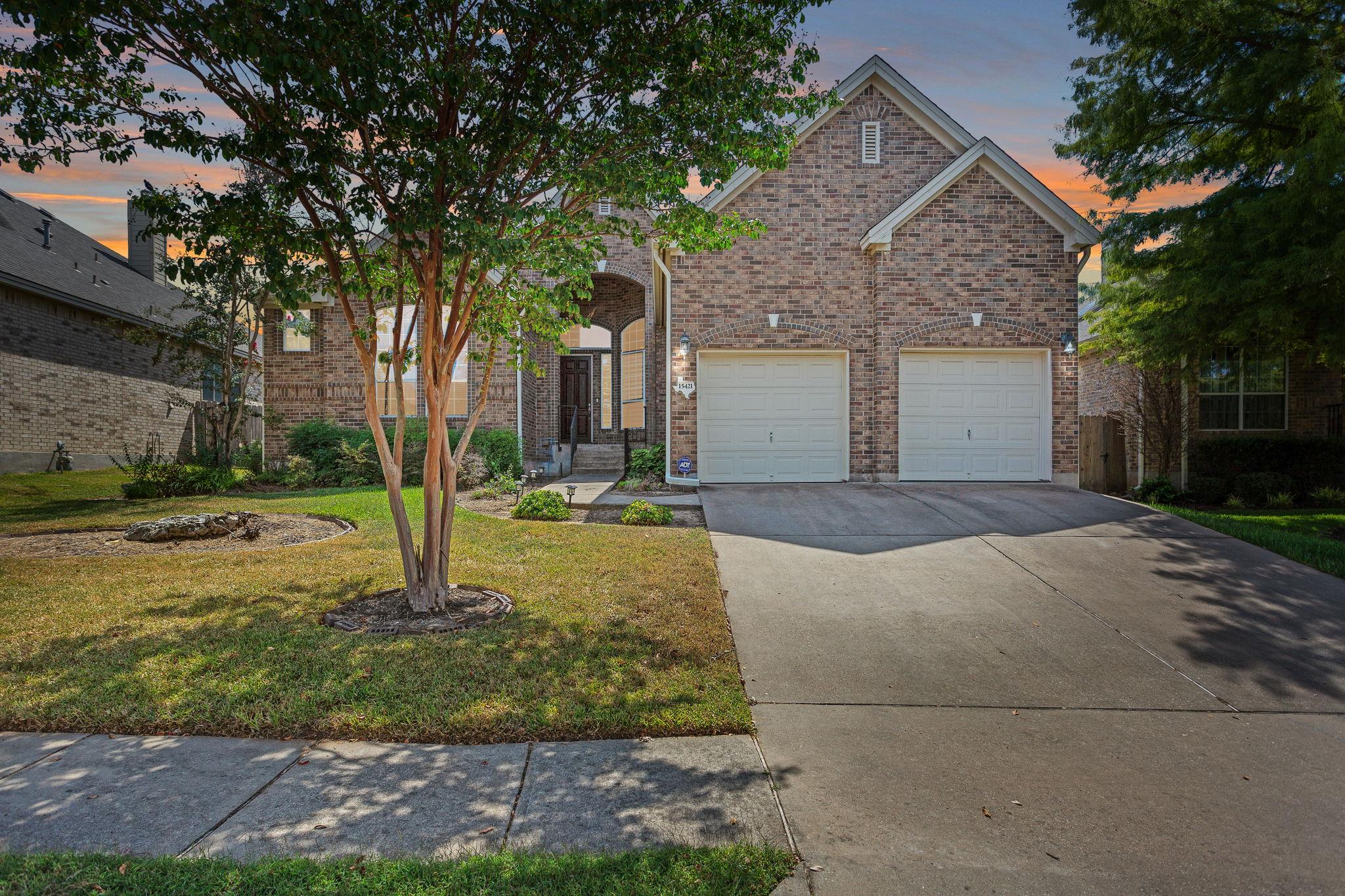 15421 Bandon Dr Property Photo 1