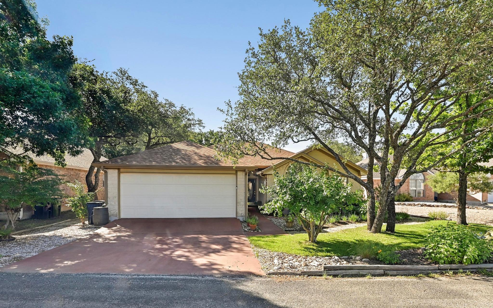 217 Fox Xing Property Photo