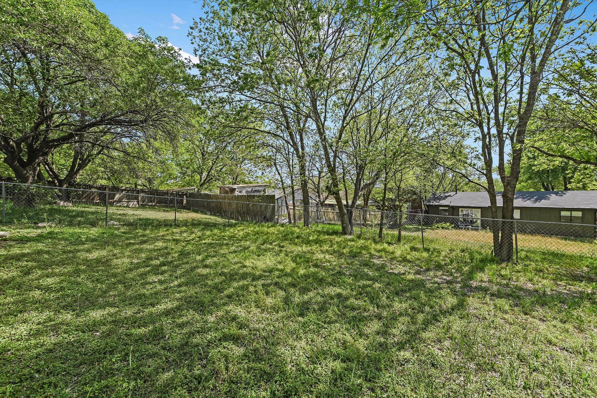 6913 Shannon Dr Property Photo 18