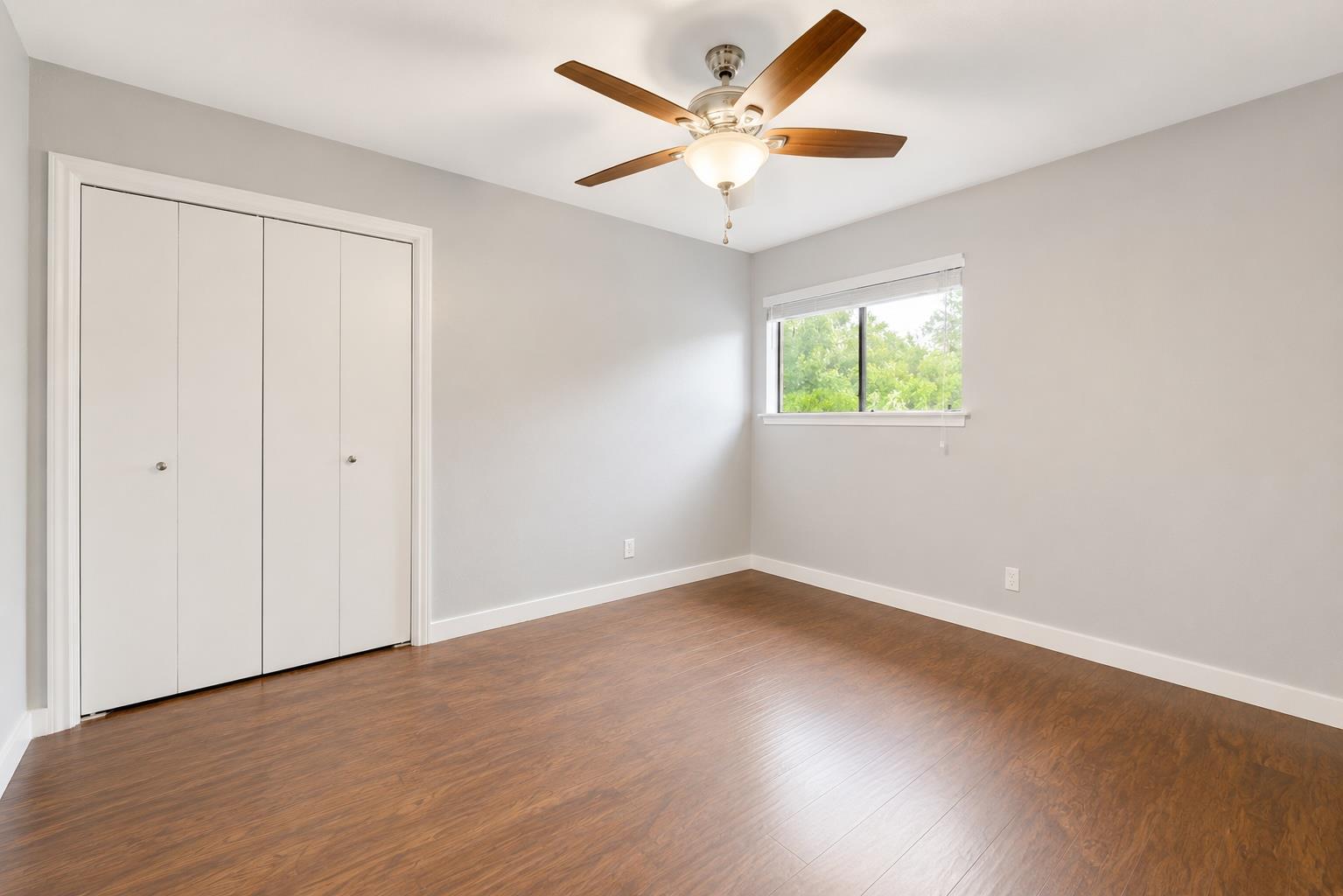305 Starbright Dr Property Photo 13