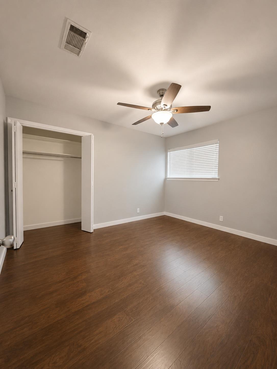305 Starbright Dr Property Photo 20