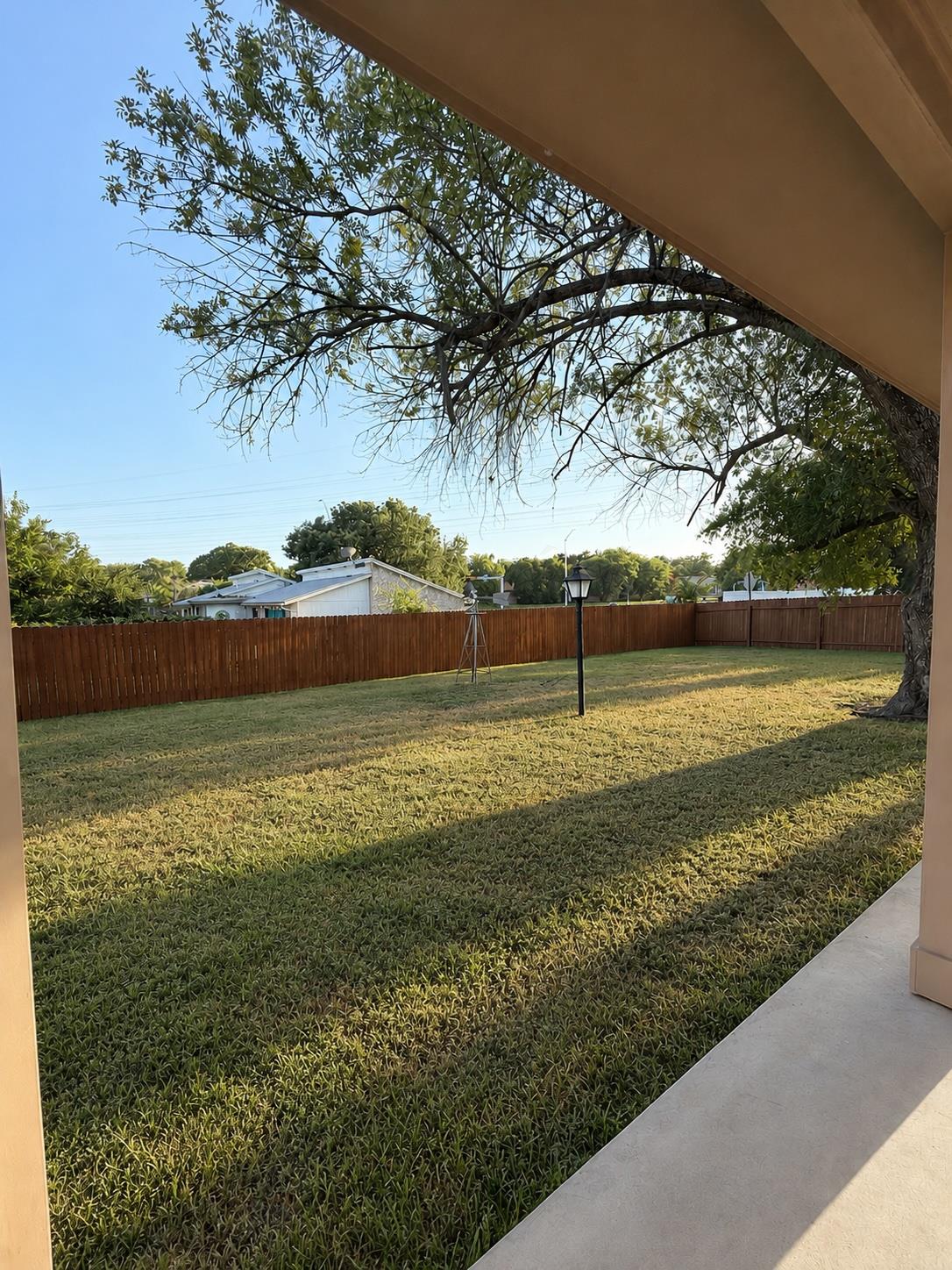 305 Starbright Dr Property Photo 26